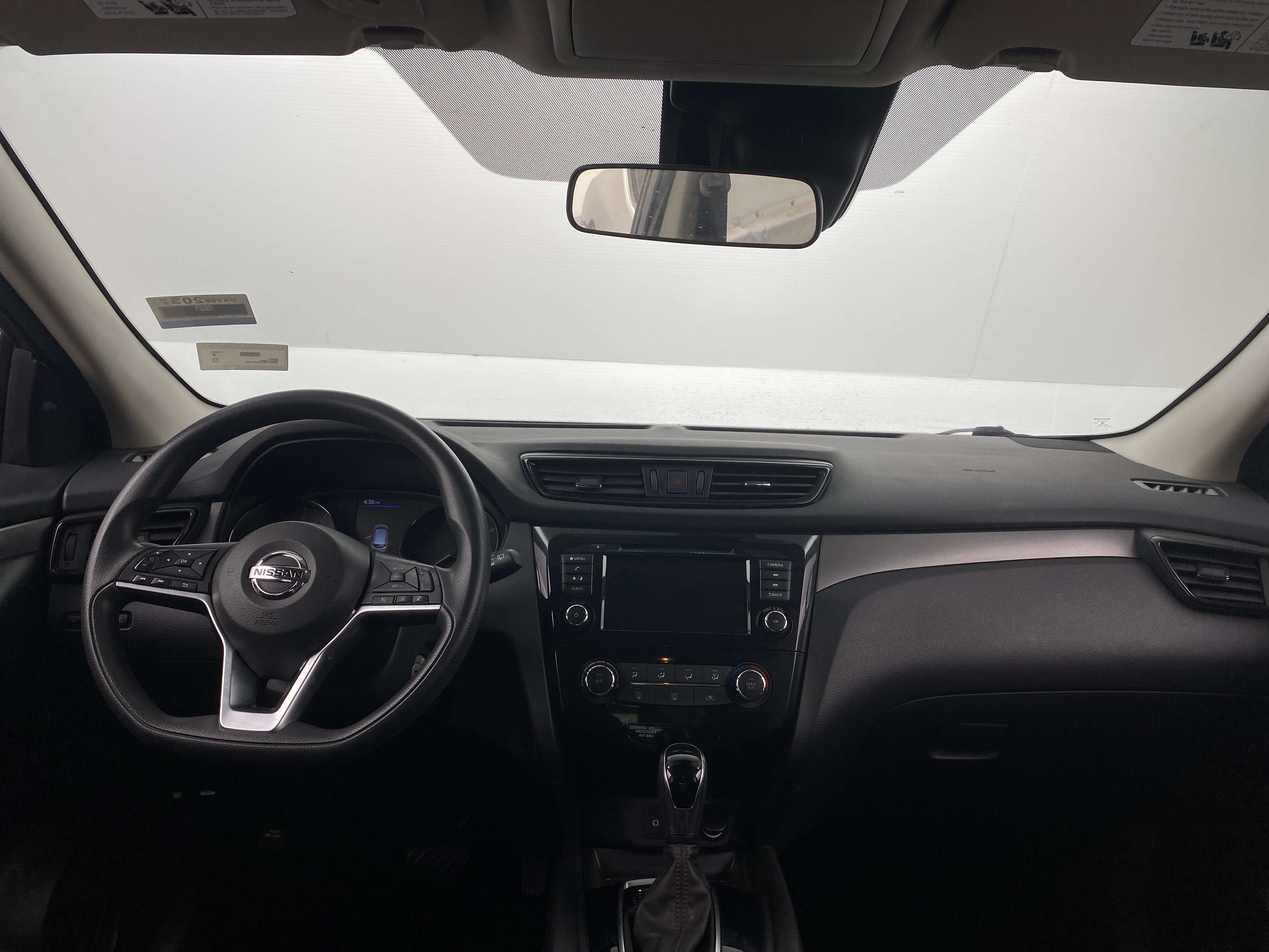 2020 Nissan Rogue Sport S 3