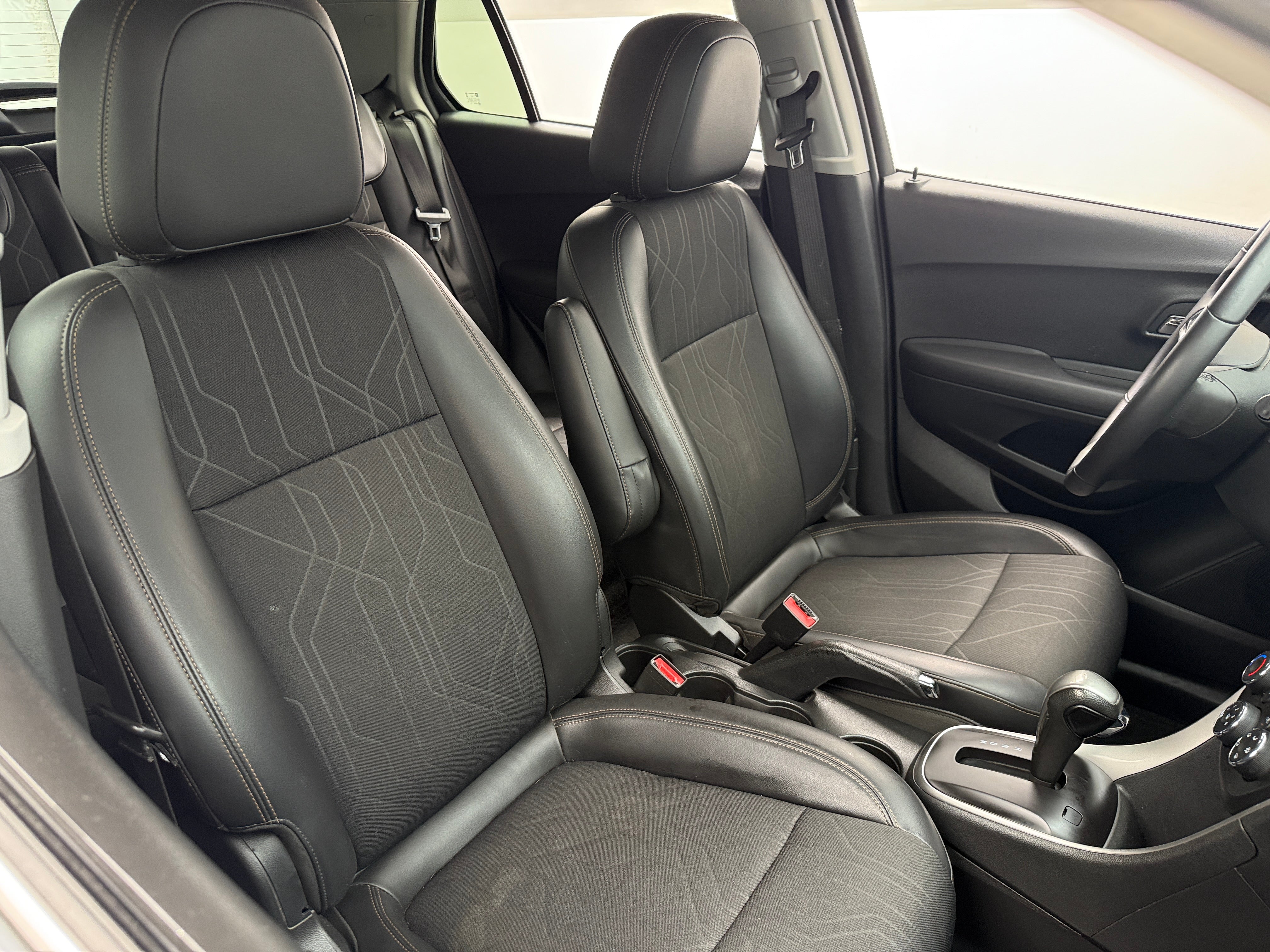 2019 Chevrolet Trax LT 2