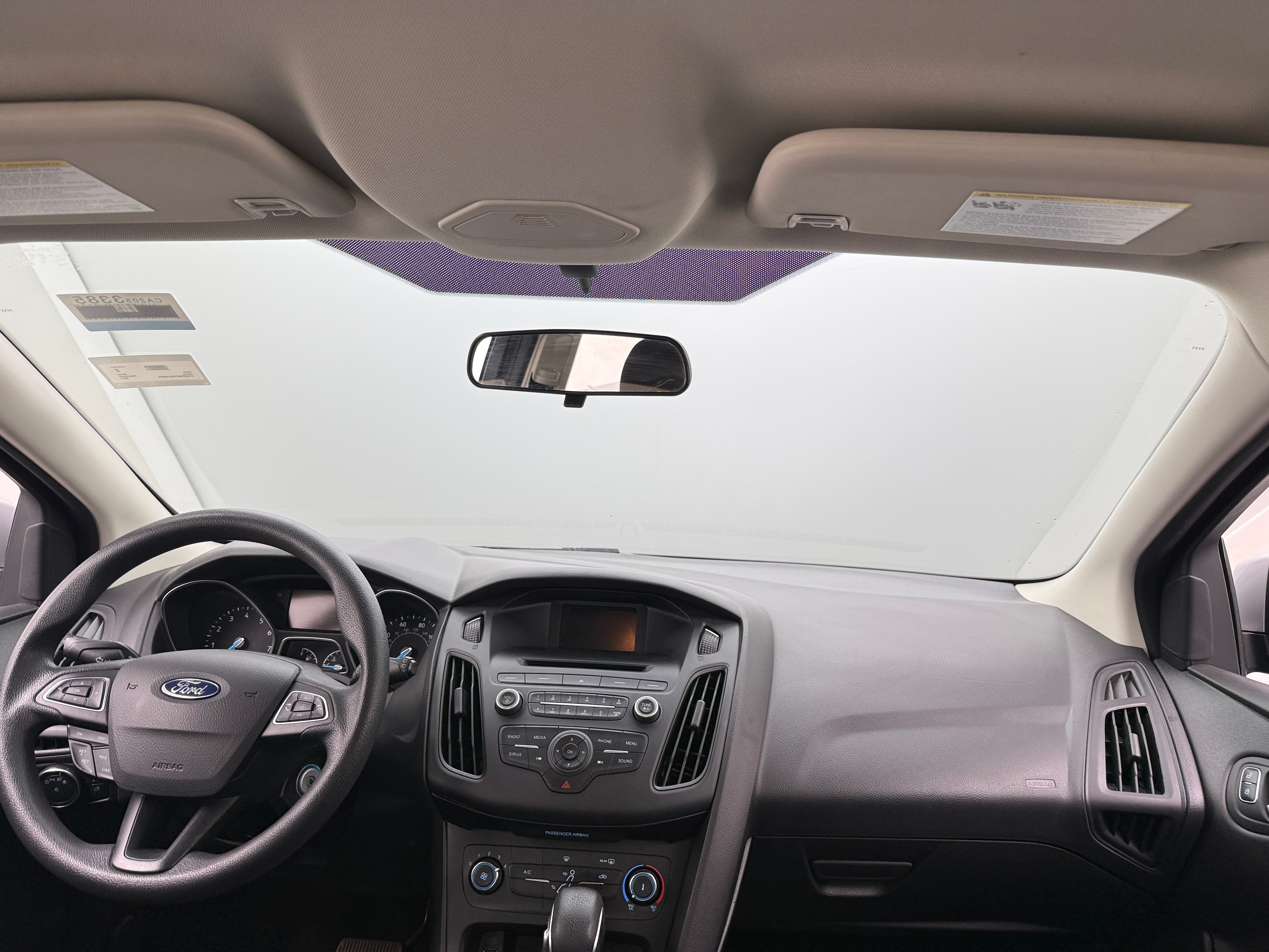2017 Ford Focus SE 3