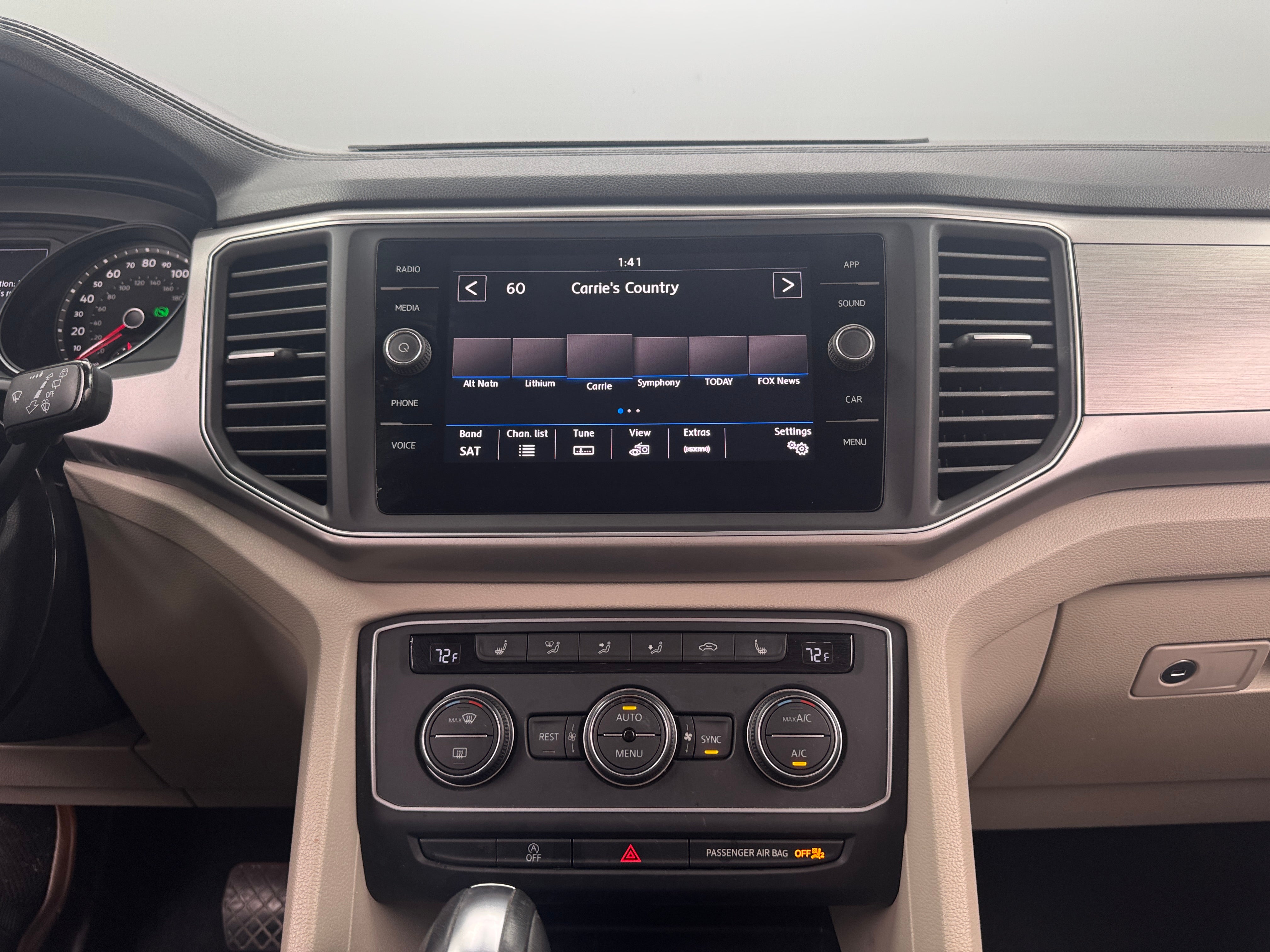 2019 Volkswagen Atlas SE 3