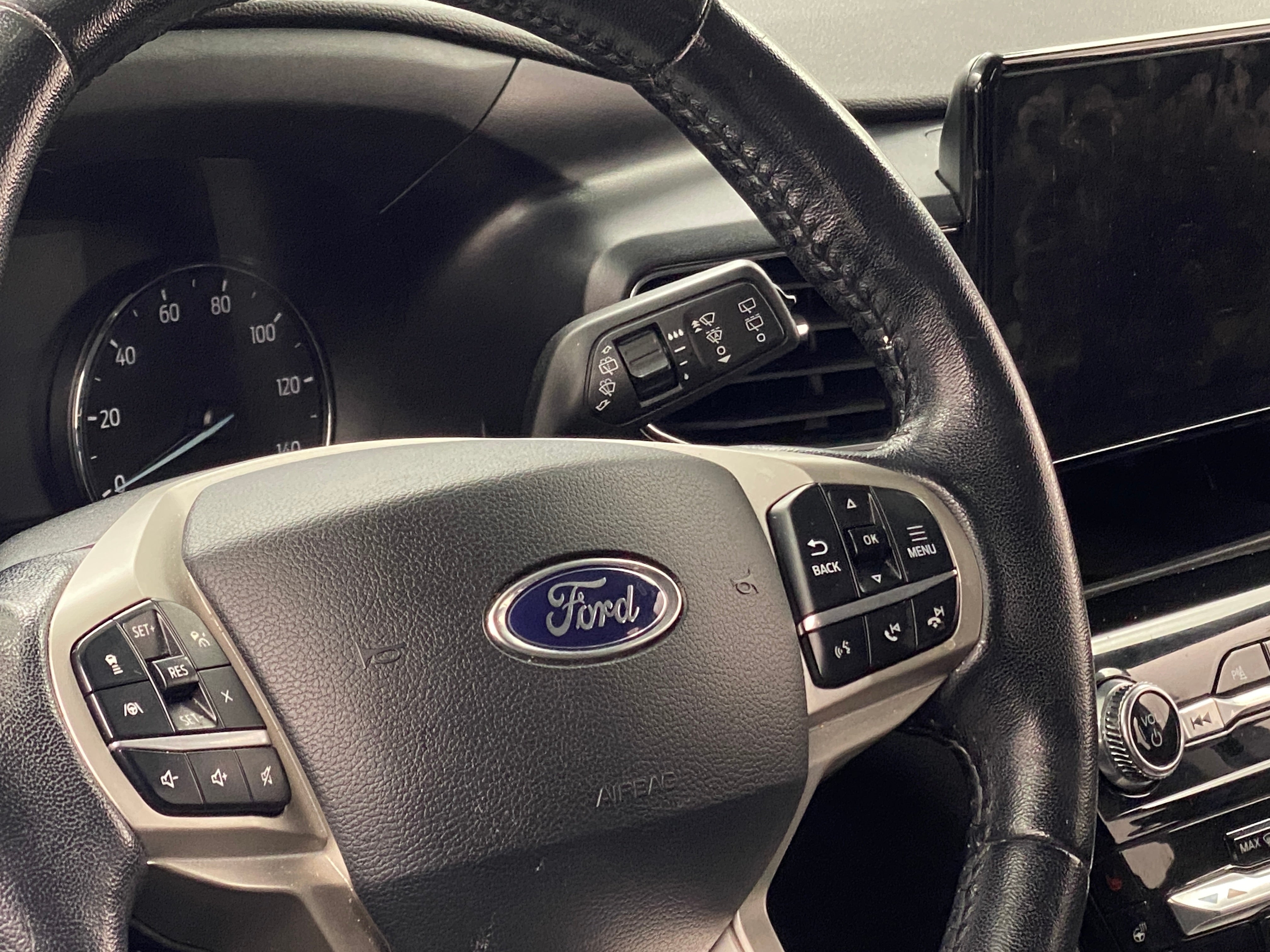2021 Ford Explorer Limited 4