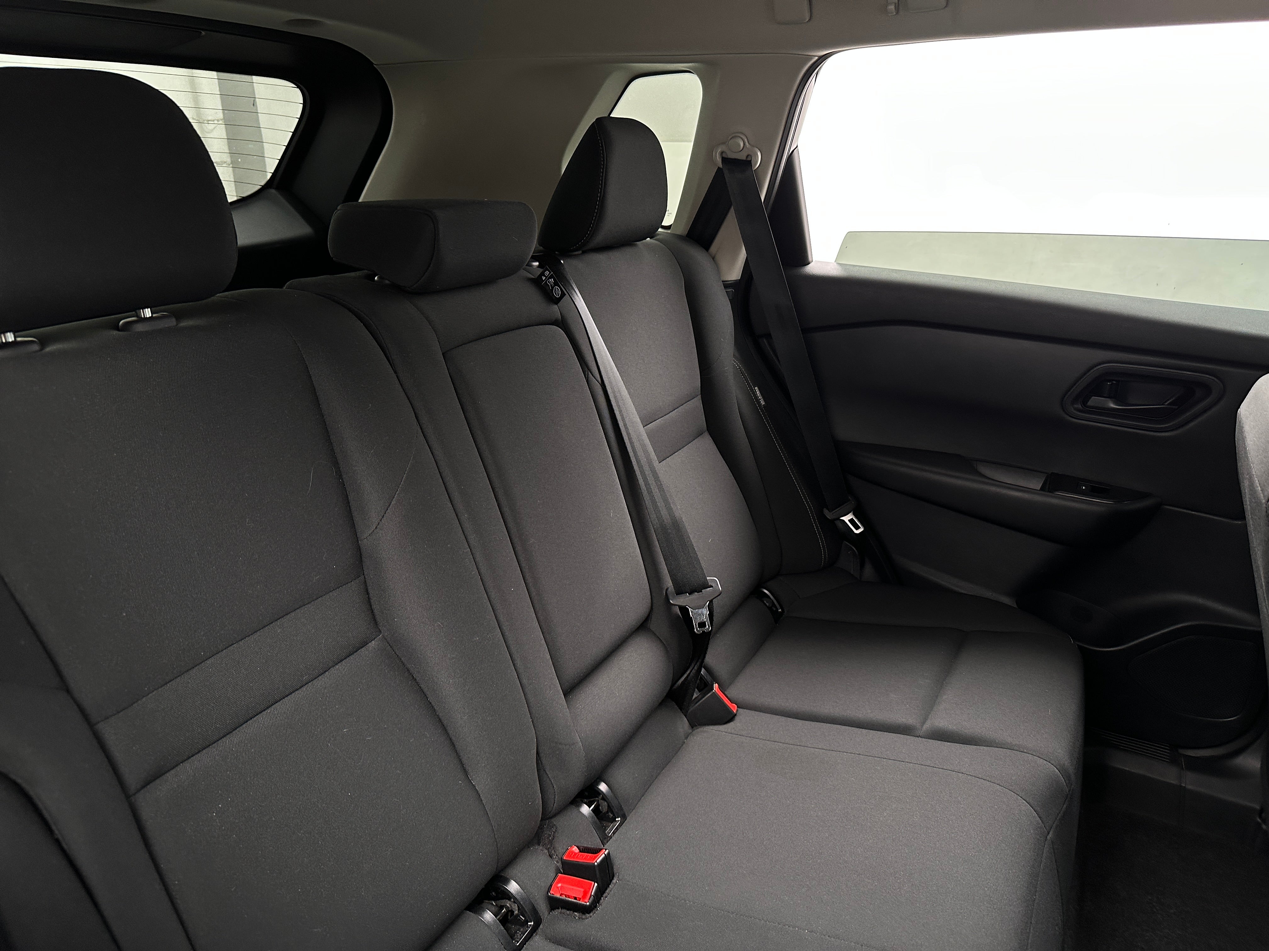 2024 Nissan Rogue S 6