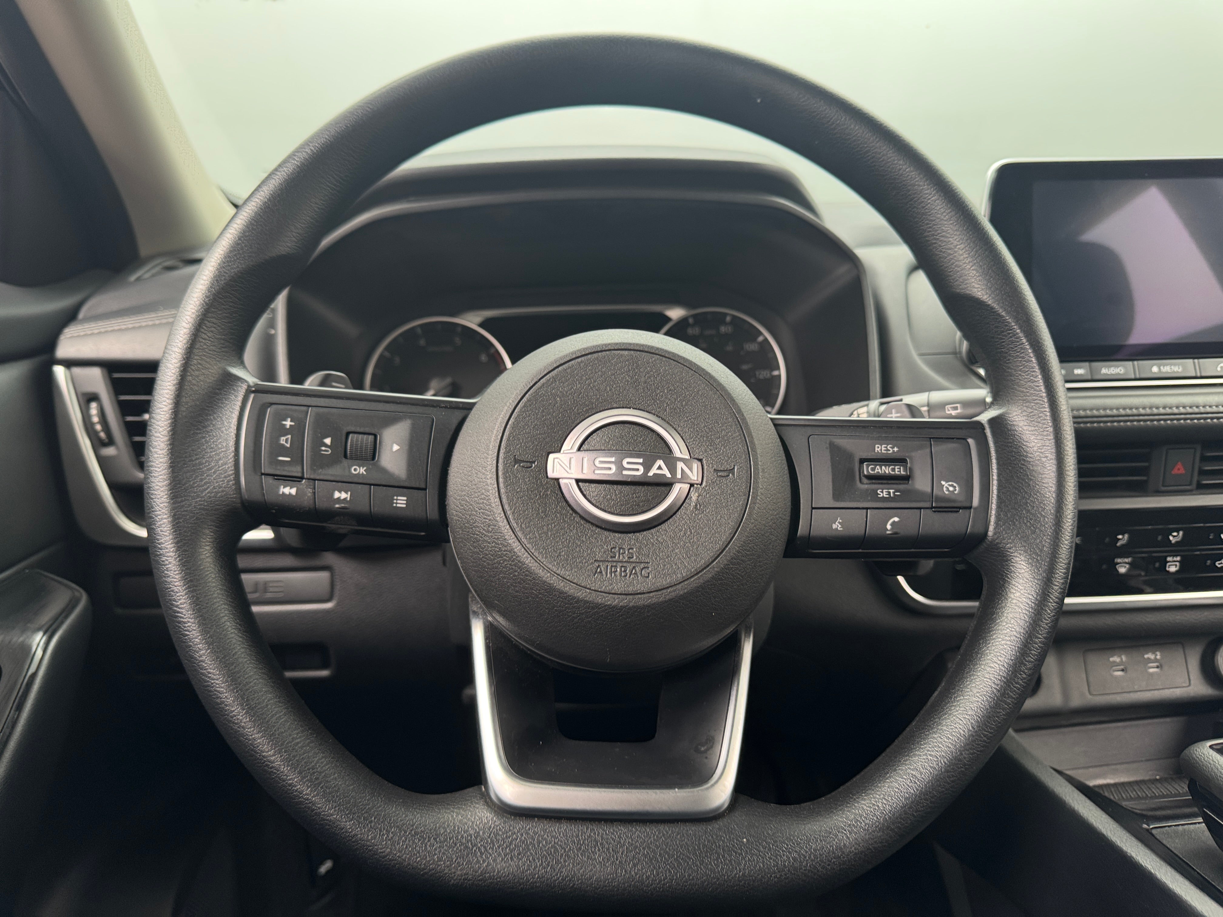2024 Nissan Rogue S 5