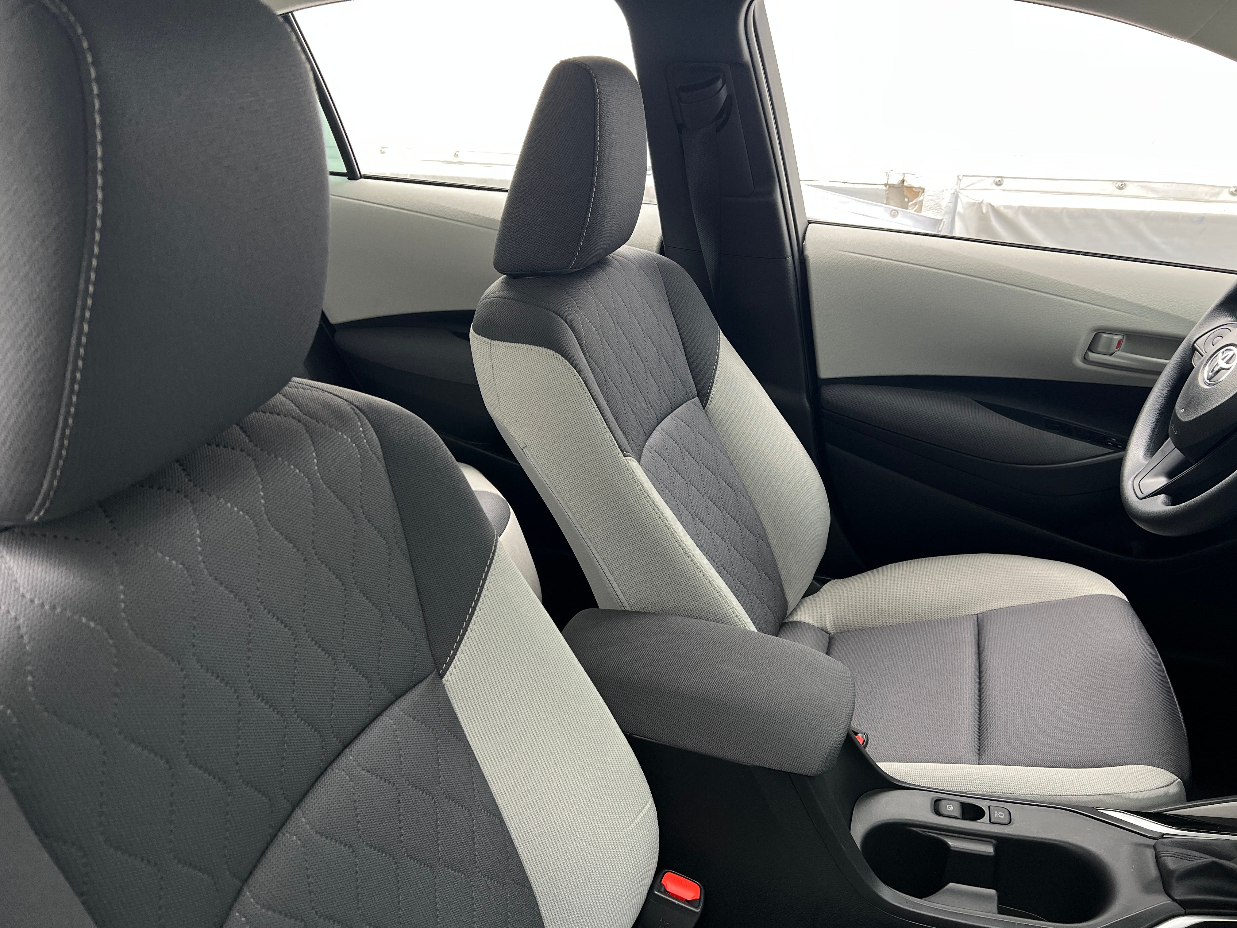 2025 Toyota Corolla LE 2