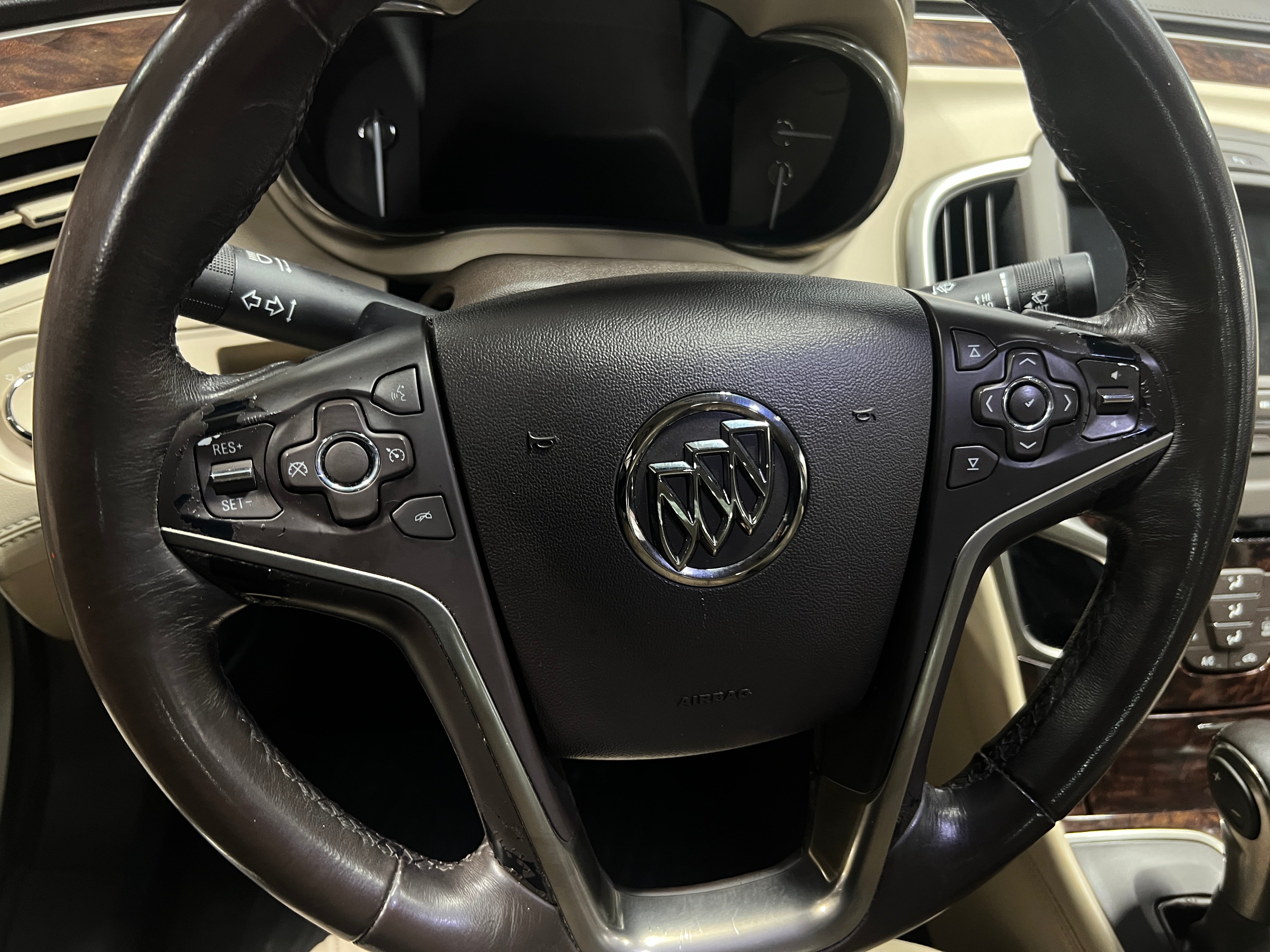 2014 Buick LaCrosse Leather Group 4