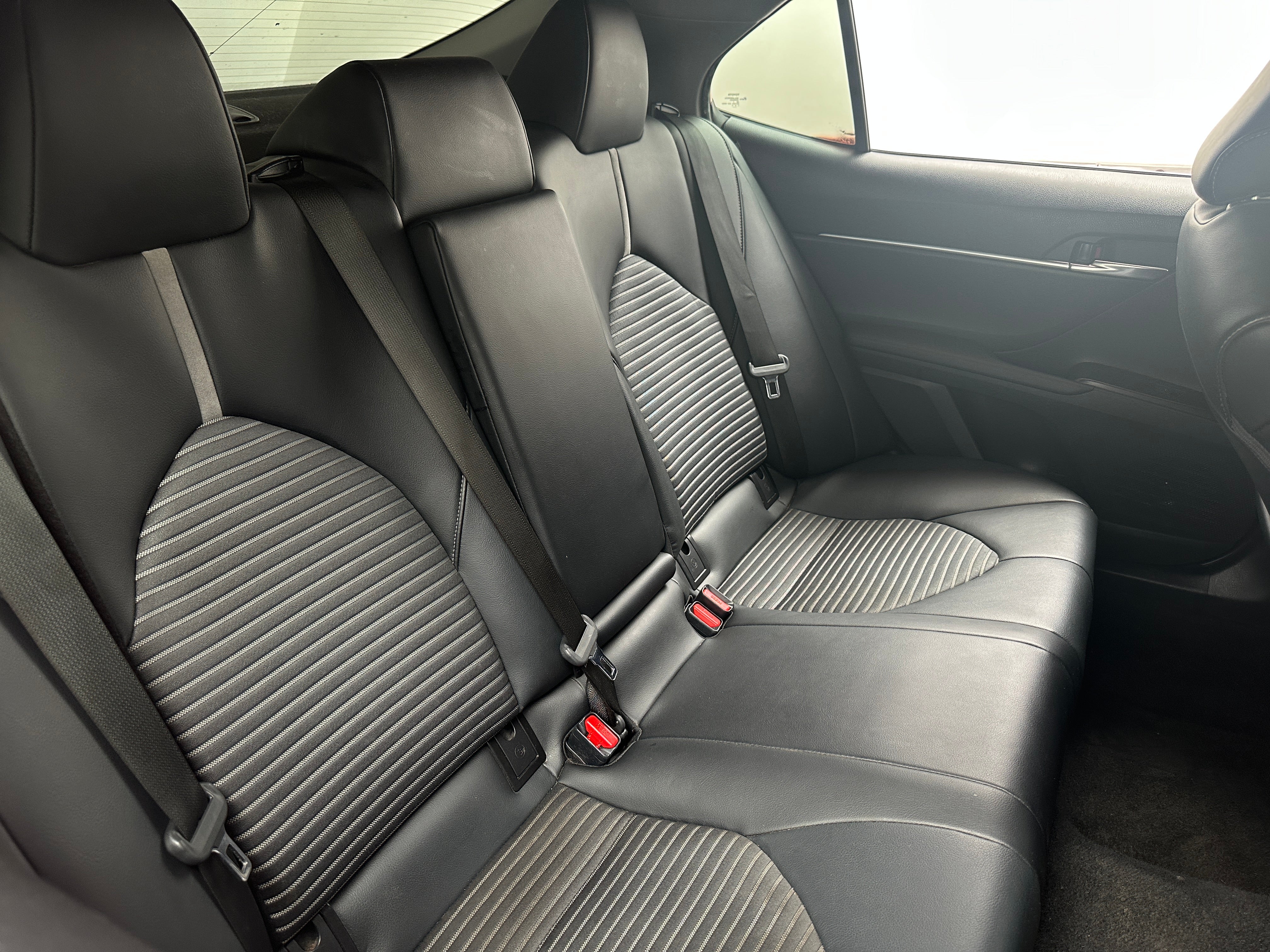 2021 Toyota Camry SE 6