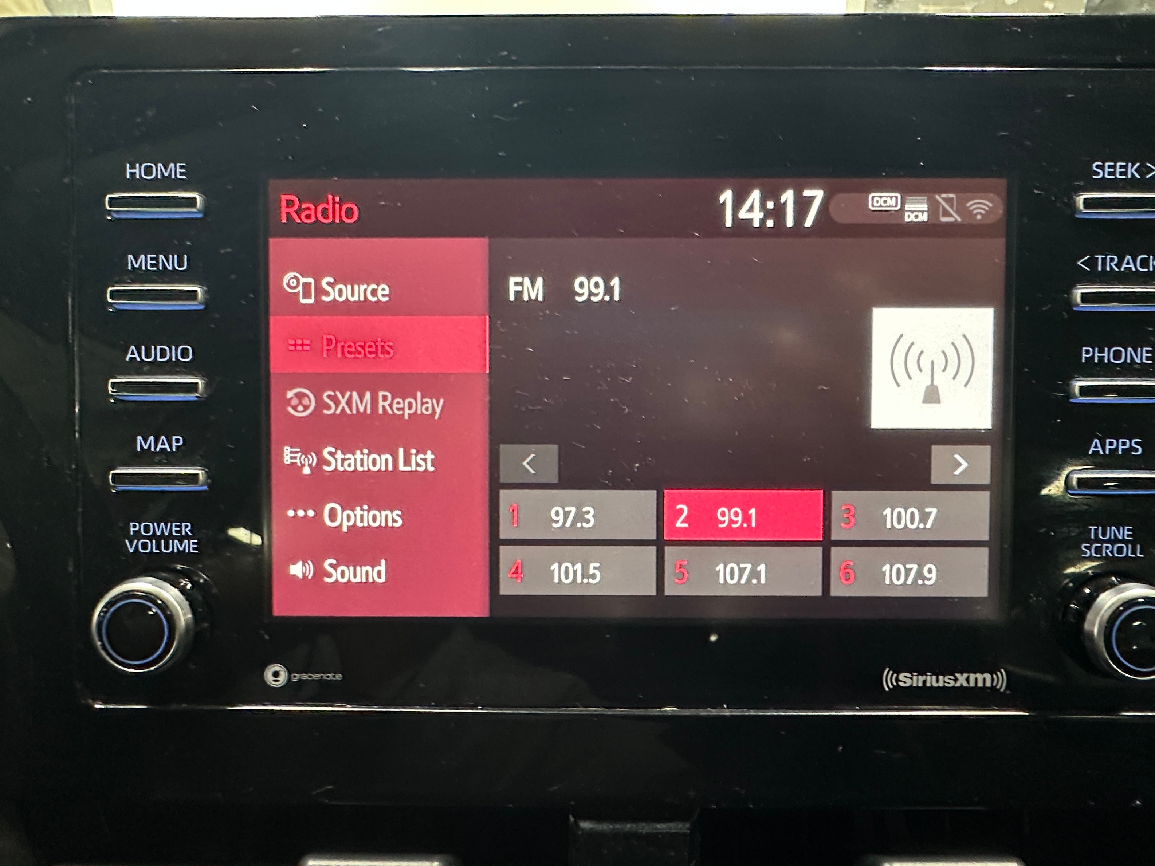 2021 Toyota Camry SE 4