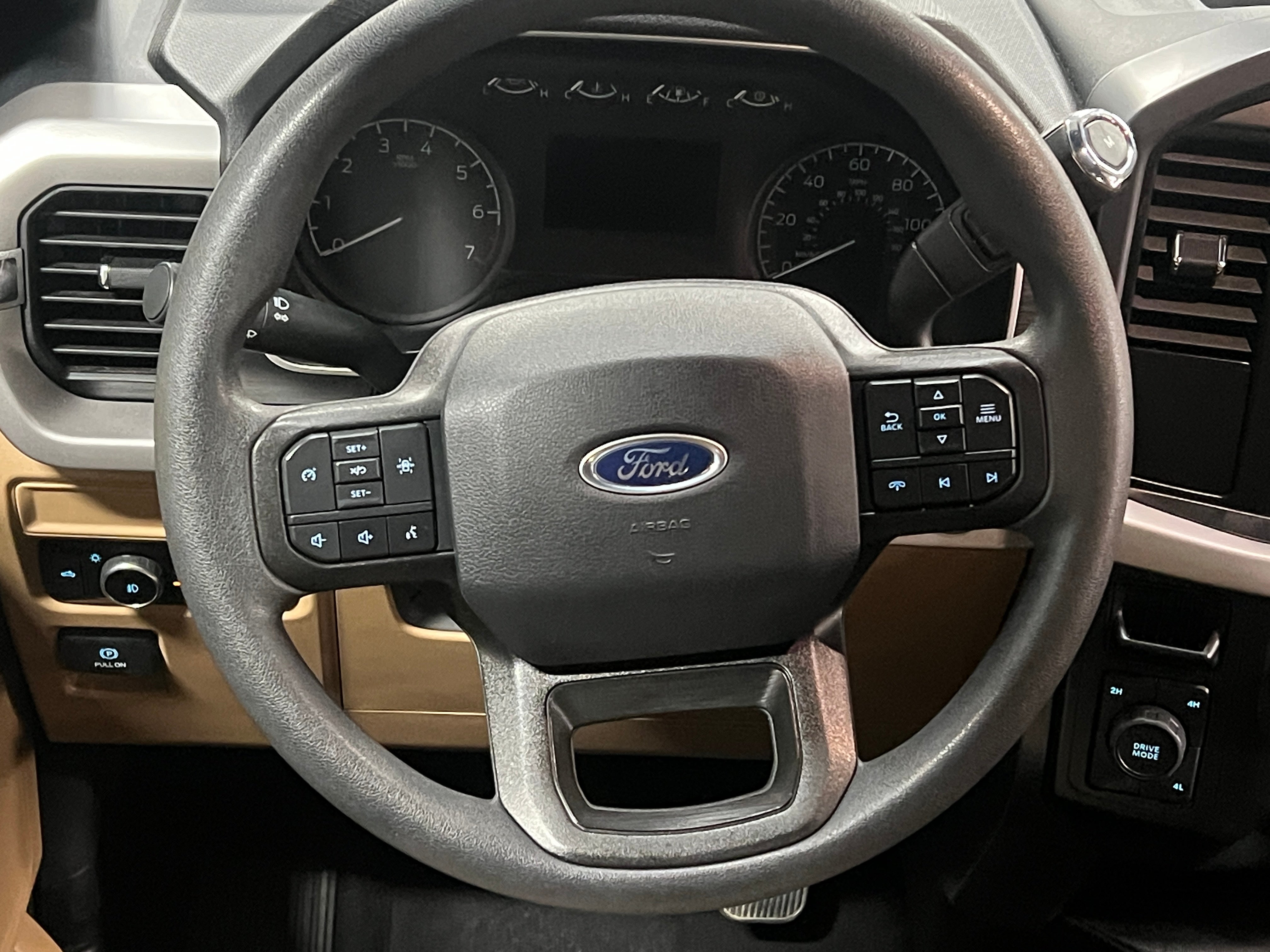2023 Ford Econoline E-150 5