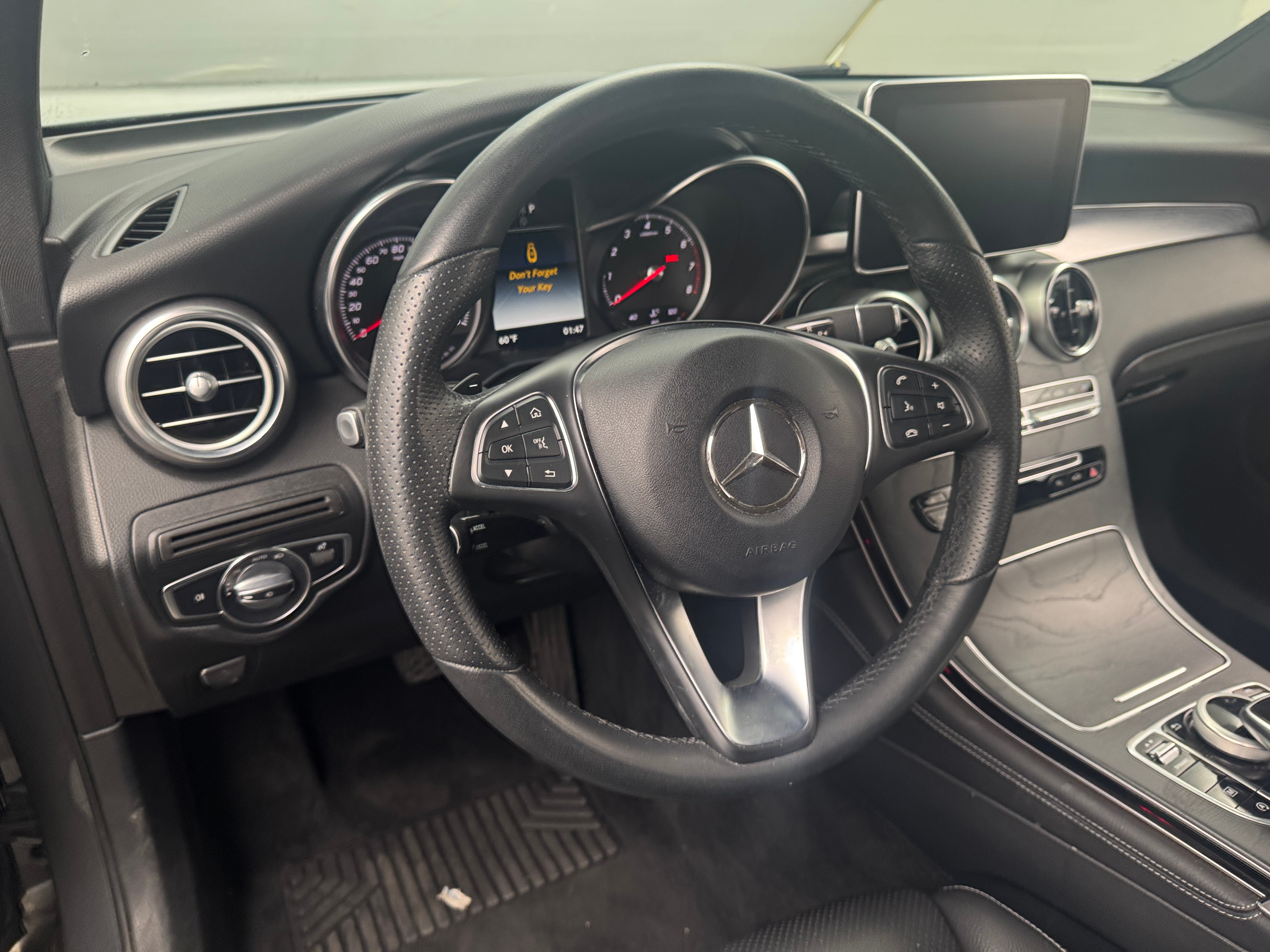 2017 Mercedes-Benz GLC 300 4