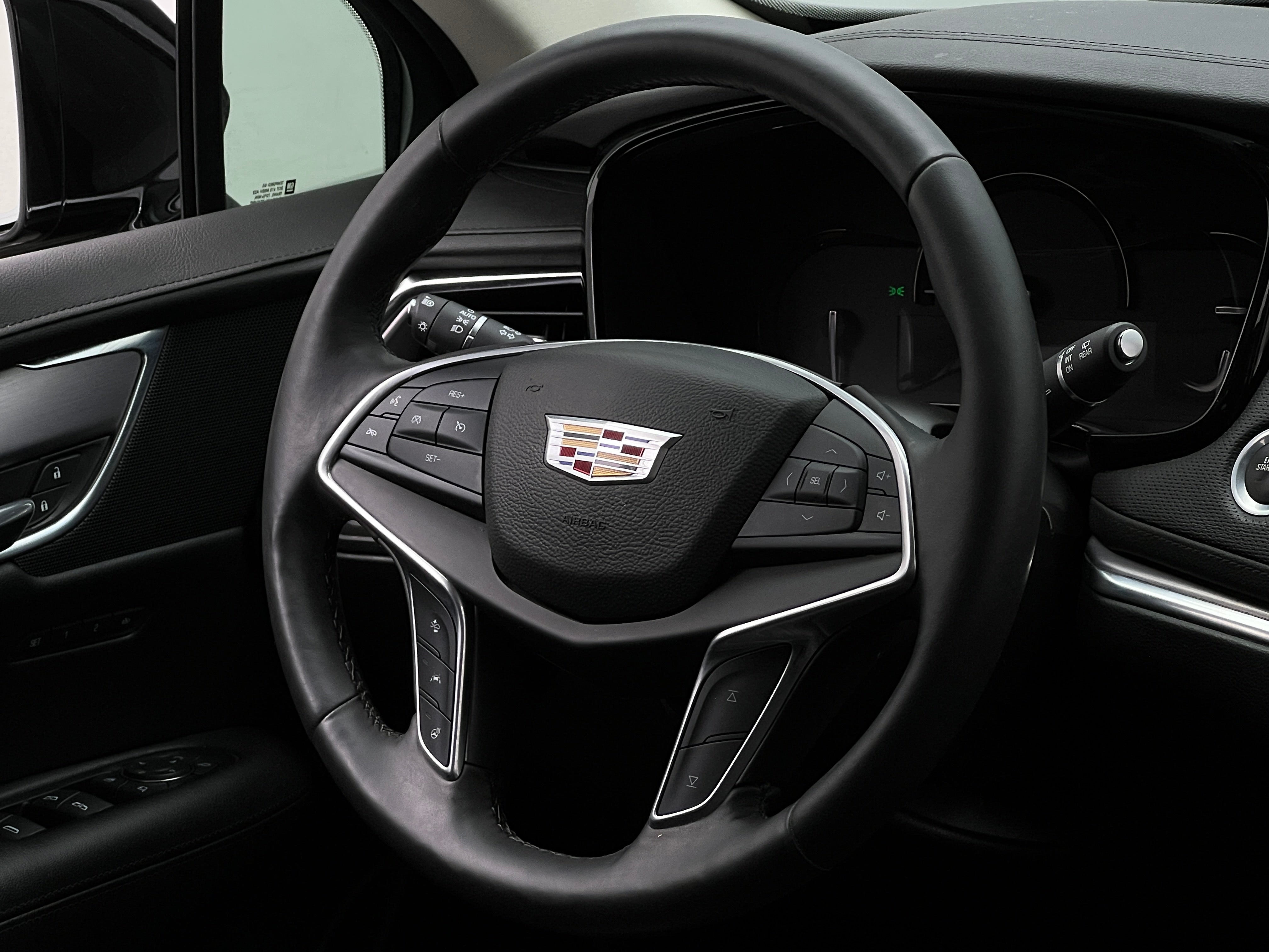 2017 Cadillac XT5 Premium Luxury 4