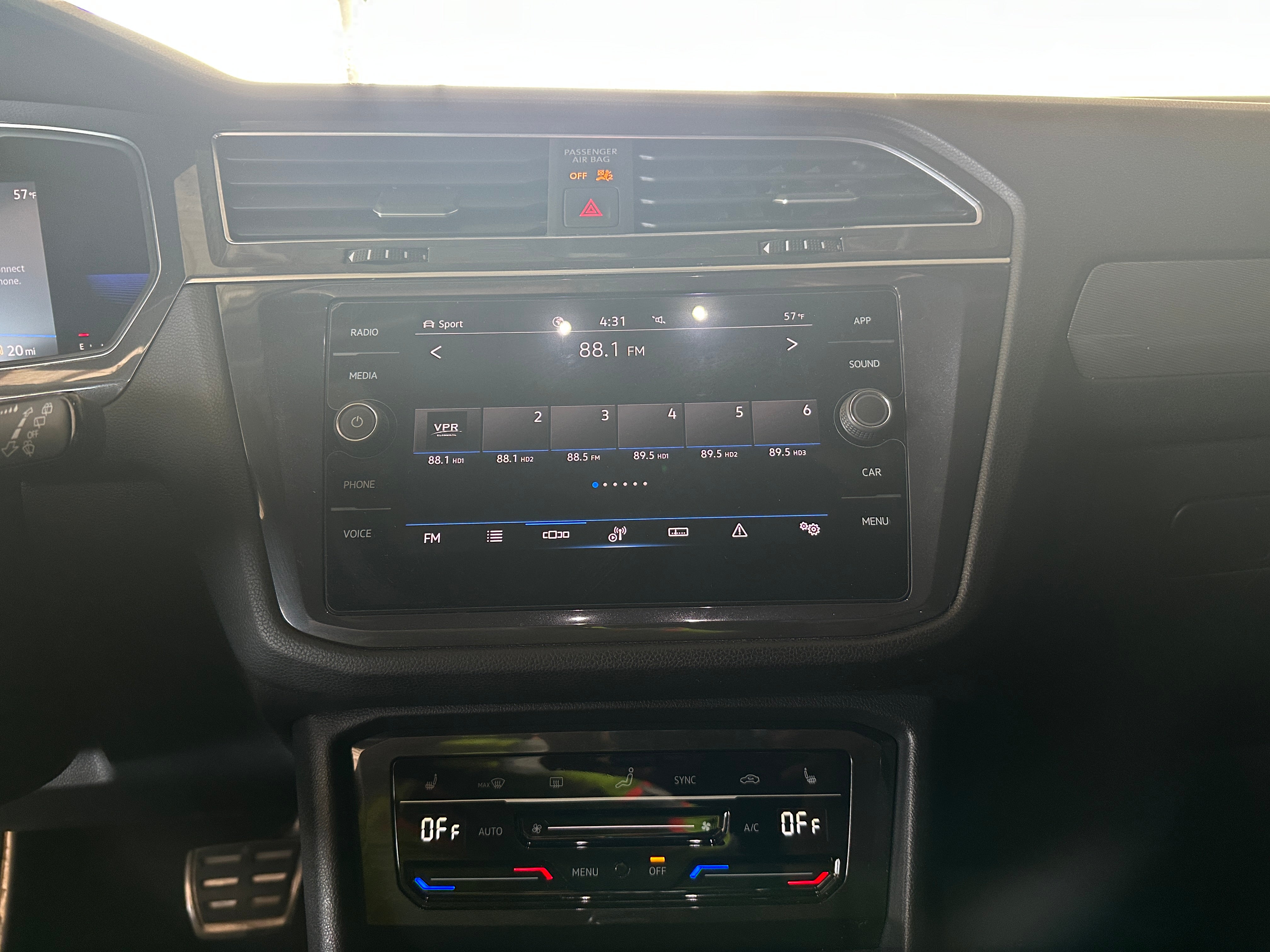 2022 Volkswagen Tiguan SE R-Line Black 3