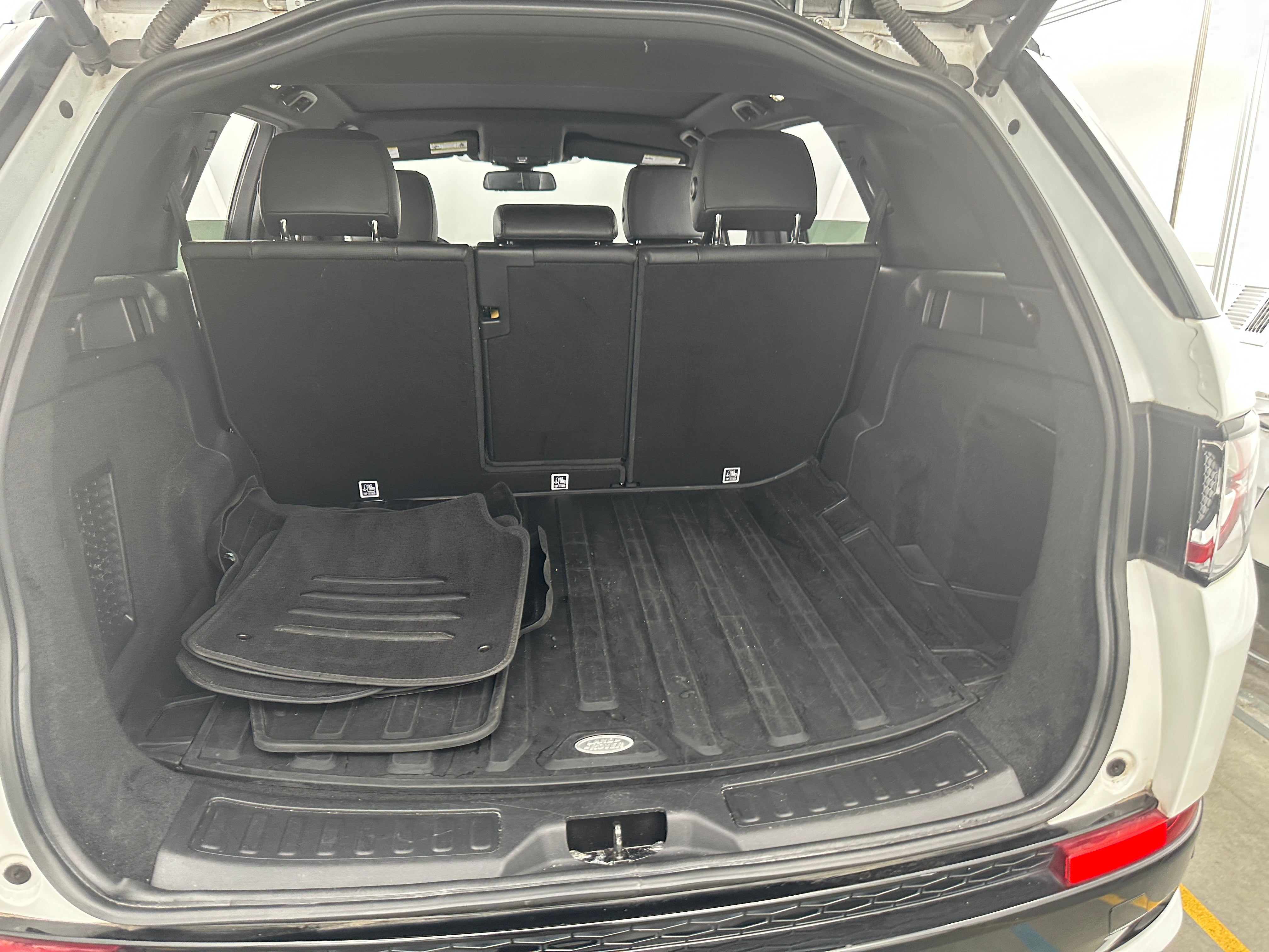 2018 Land Rover Discovery Sport HSE 6