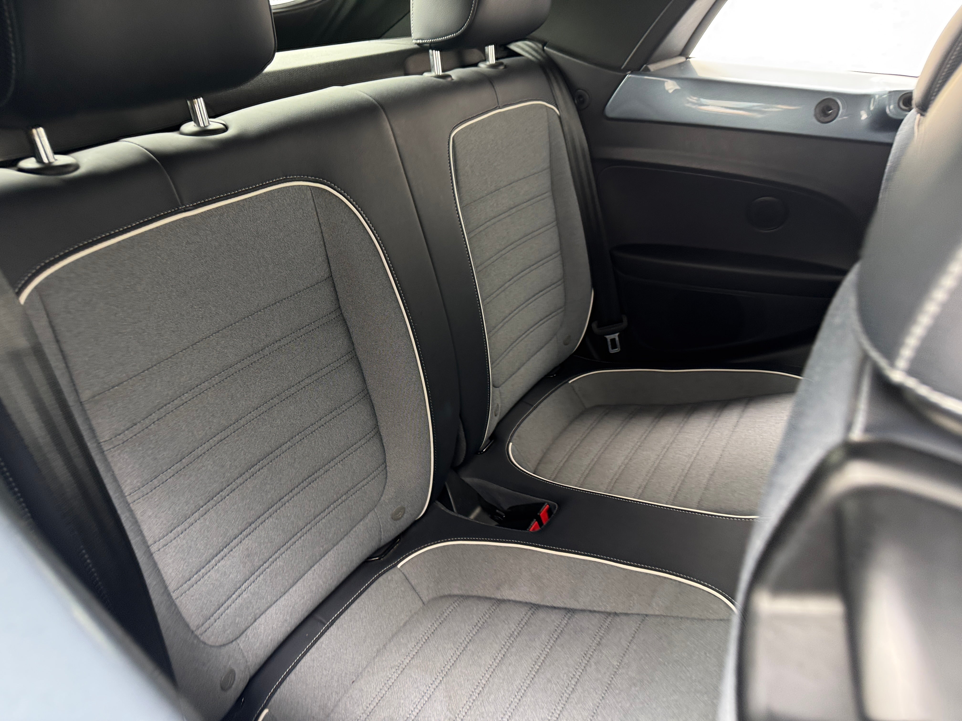 2016 Volkswagen Beetle Denim 6