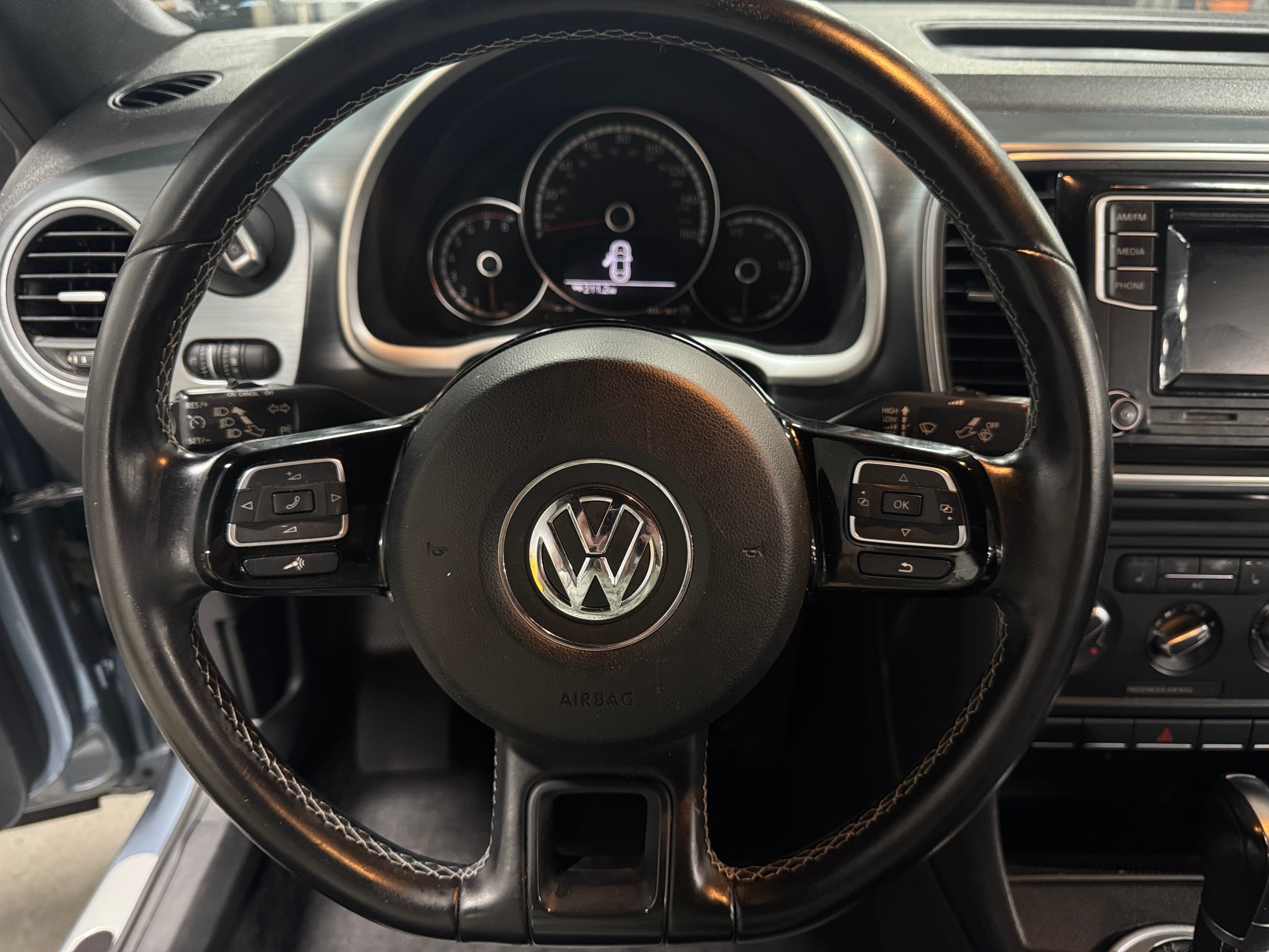 2016 Volkswagen Beetle Denim 5