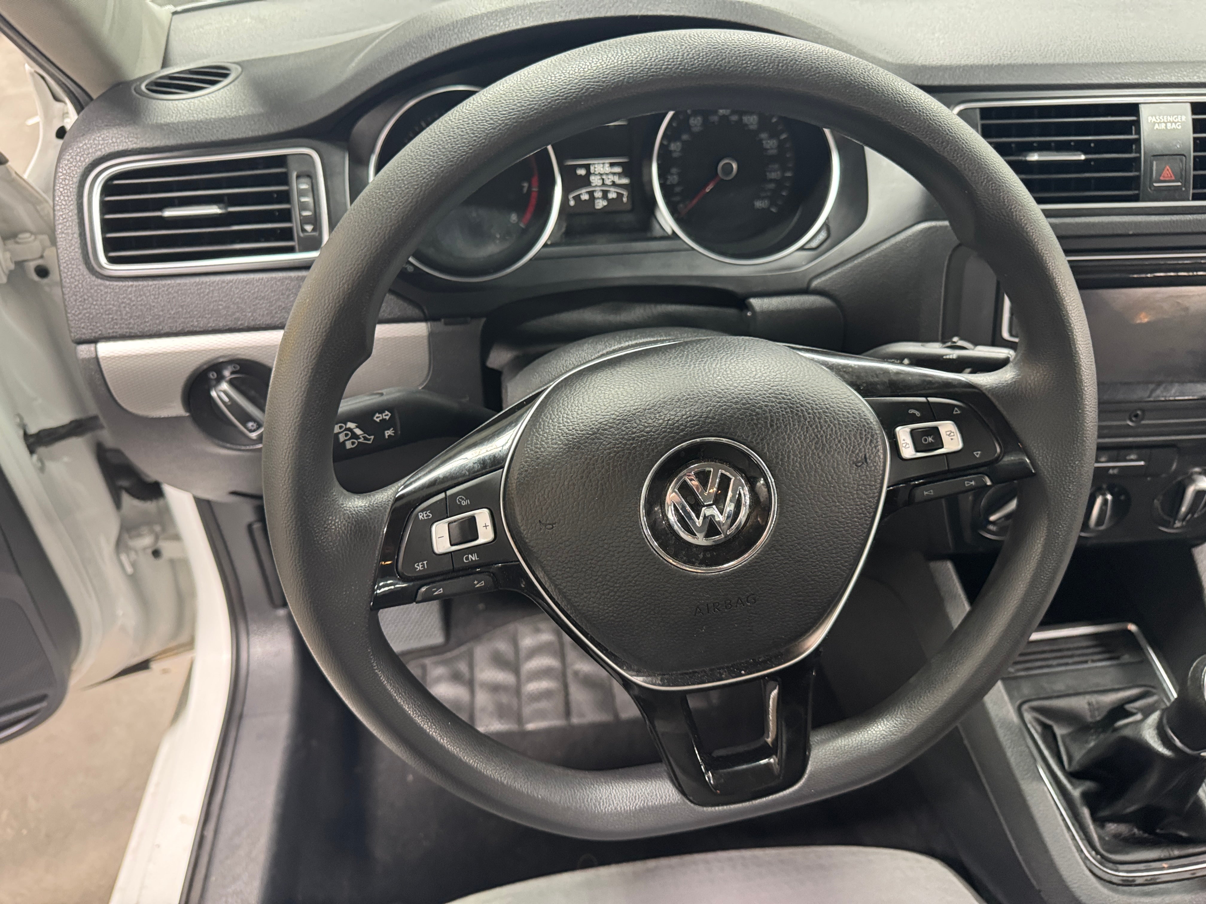 2017 Volkswagen Jetta S 5