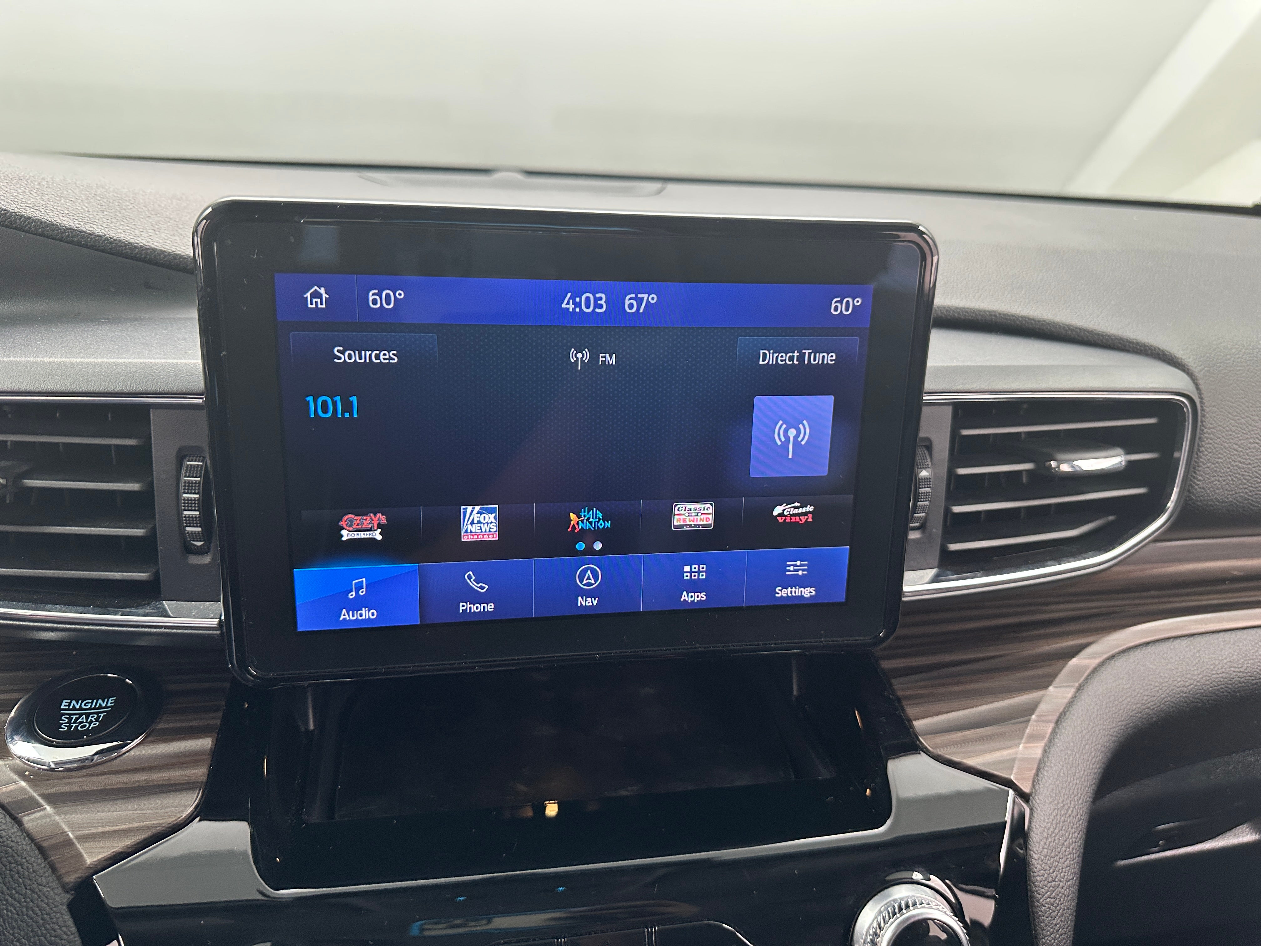 2024 Ford Explorer Limited 3