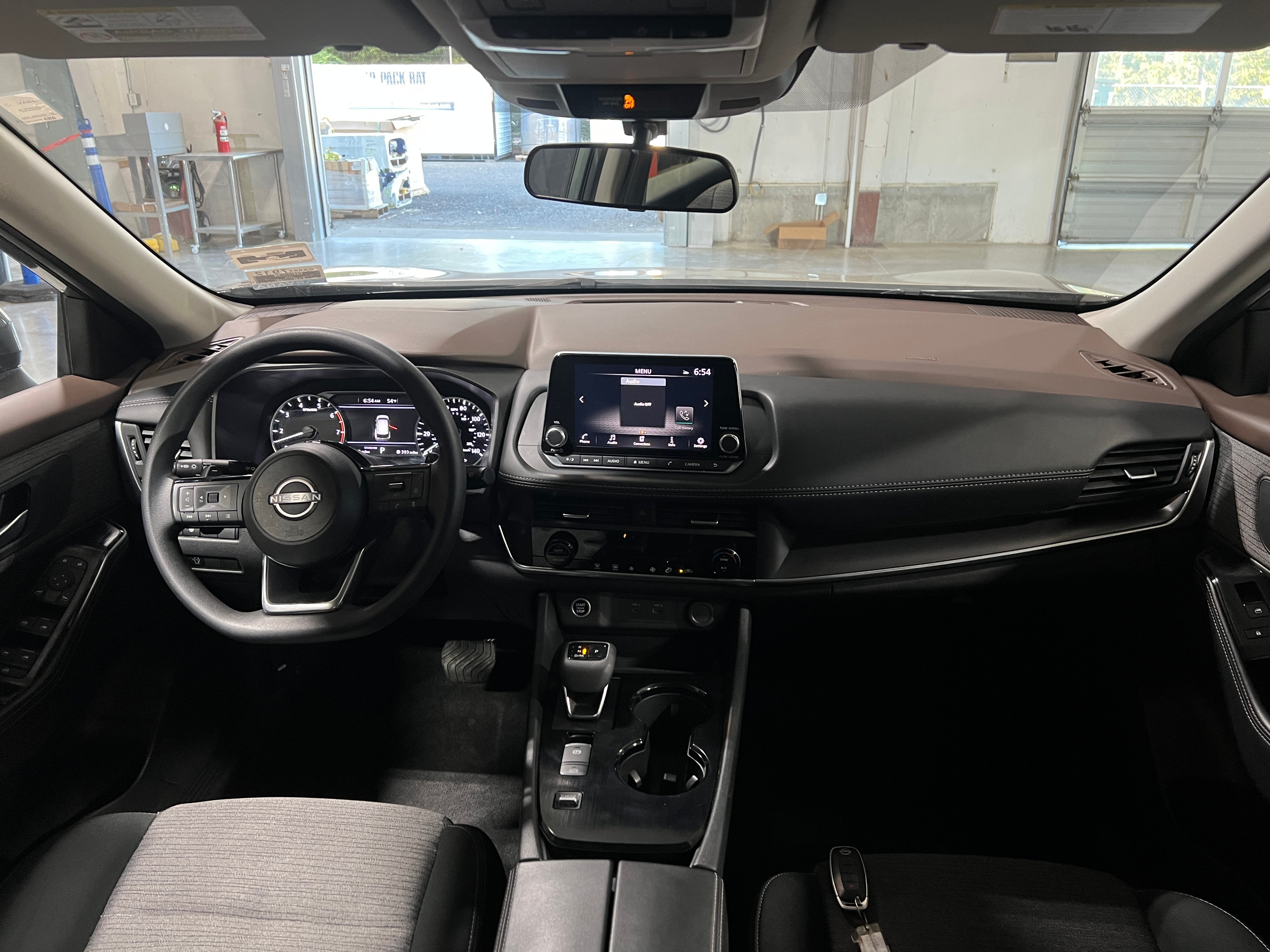 2023 Nissan Rogue SV 3