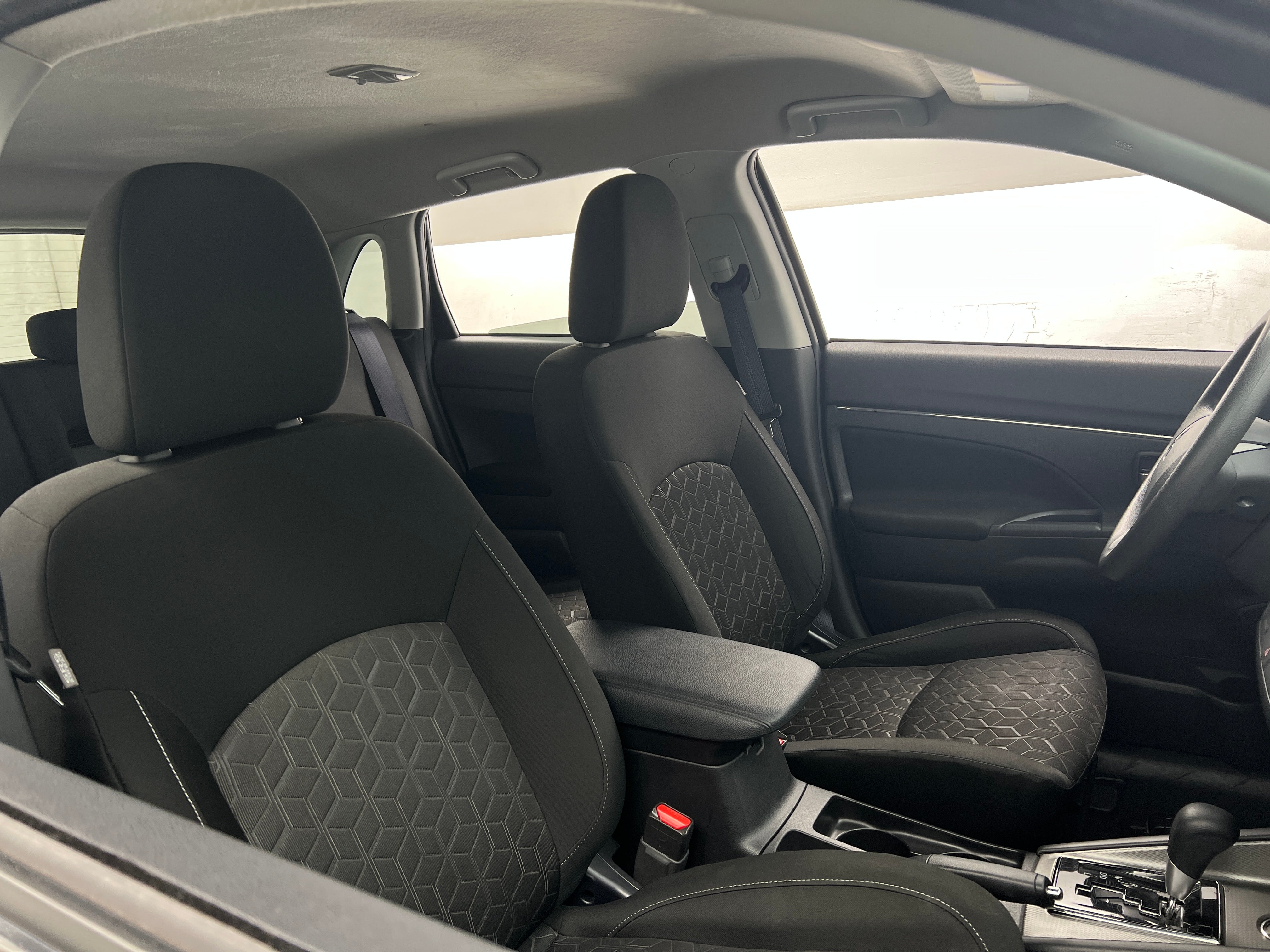 2022 Mitsubishi Outlander Sport ES 2