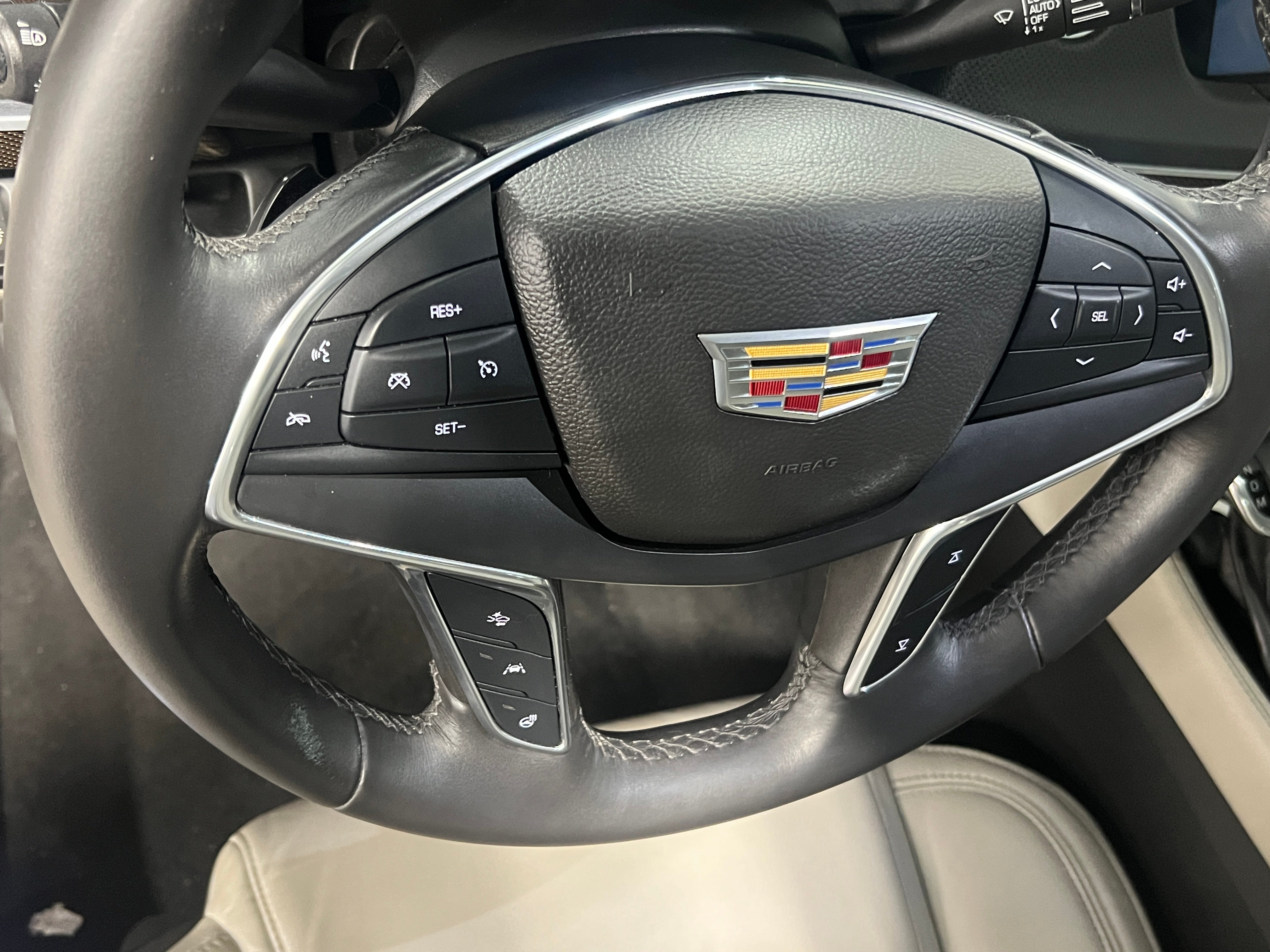 2016 Cadillac CT6 Luxury 4