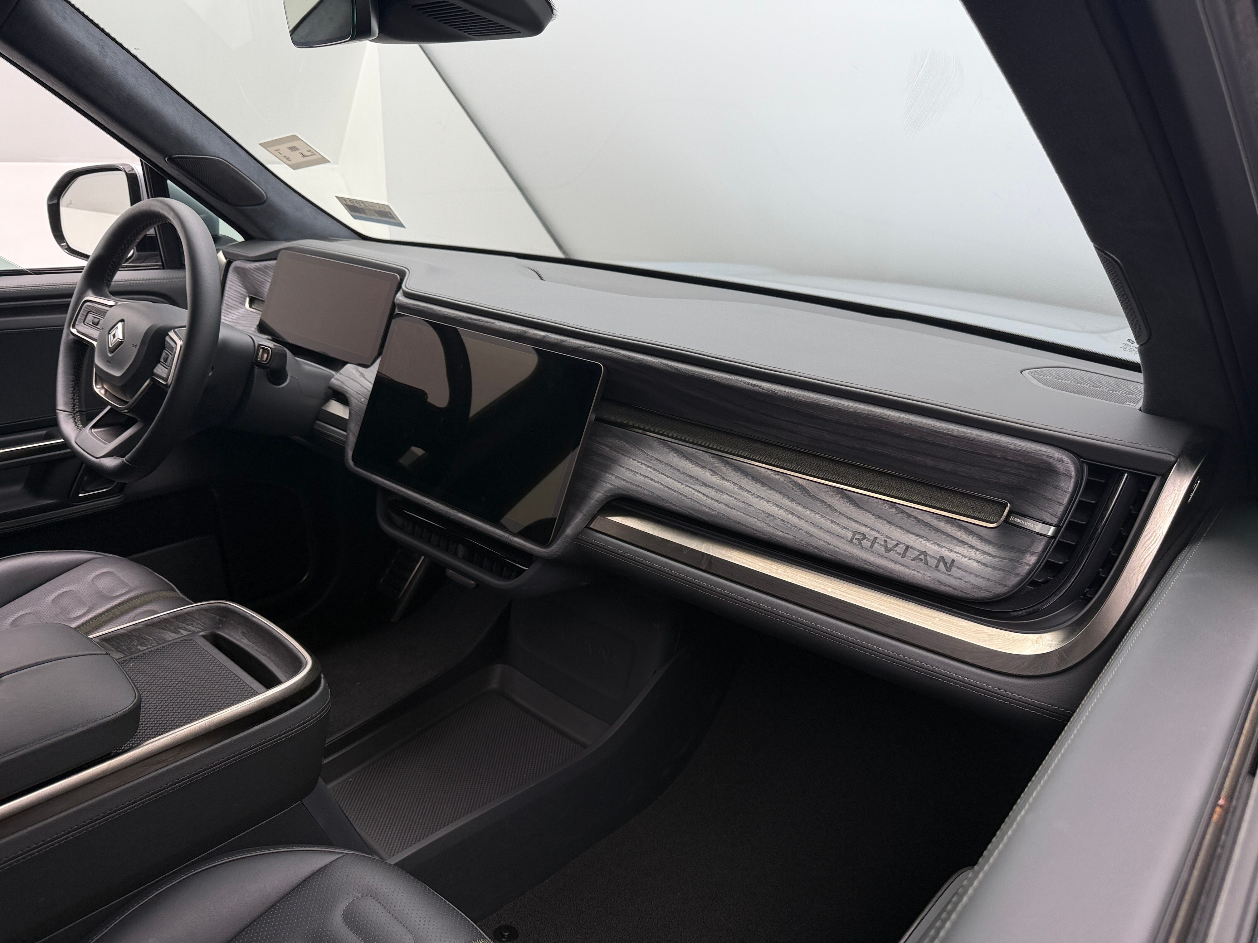 2022 Rivian R1T Launch Edition 2