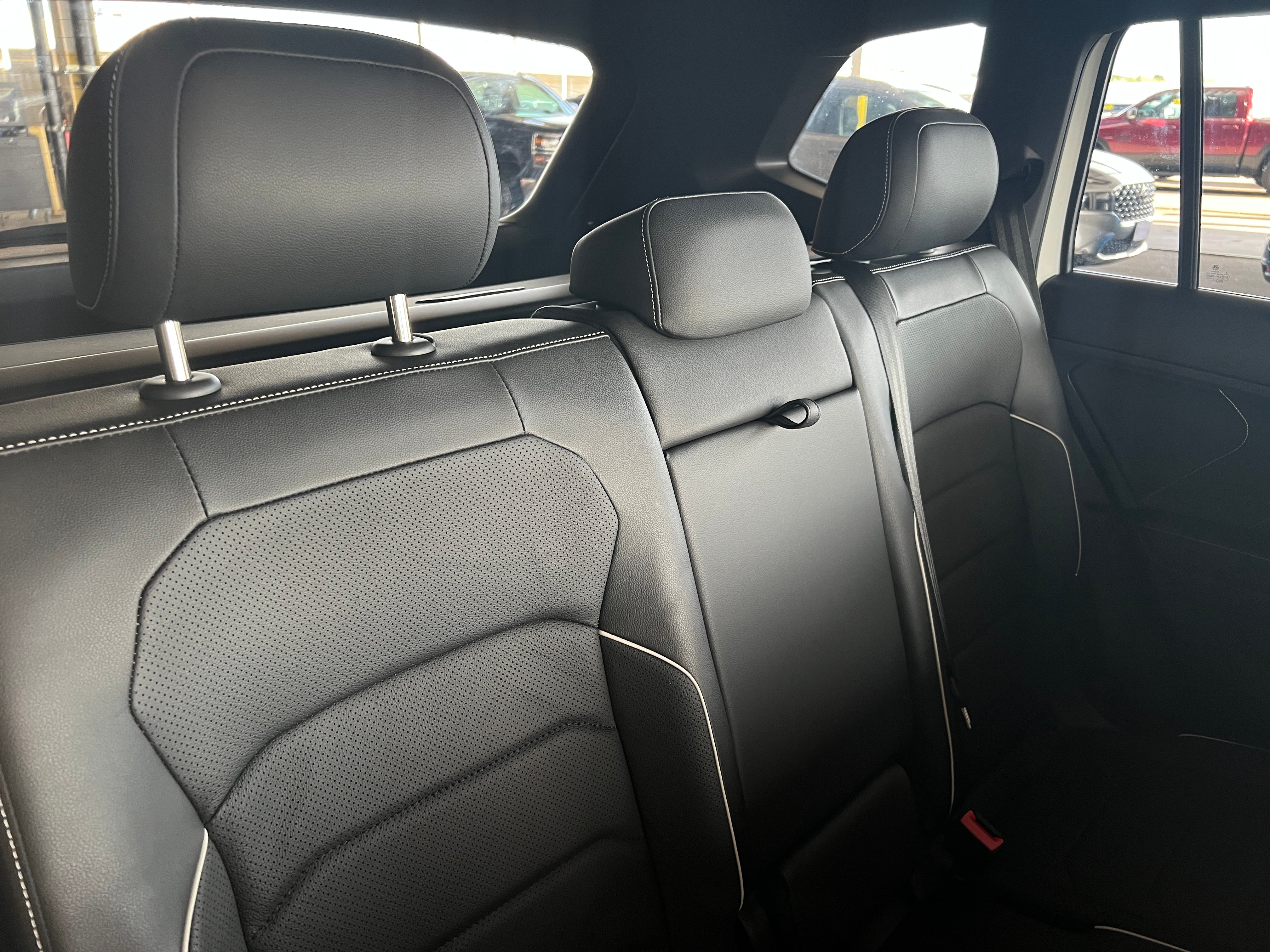 2024 Volkswagen Tiguan SE R-Line 6