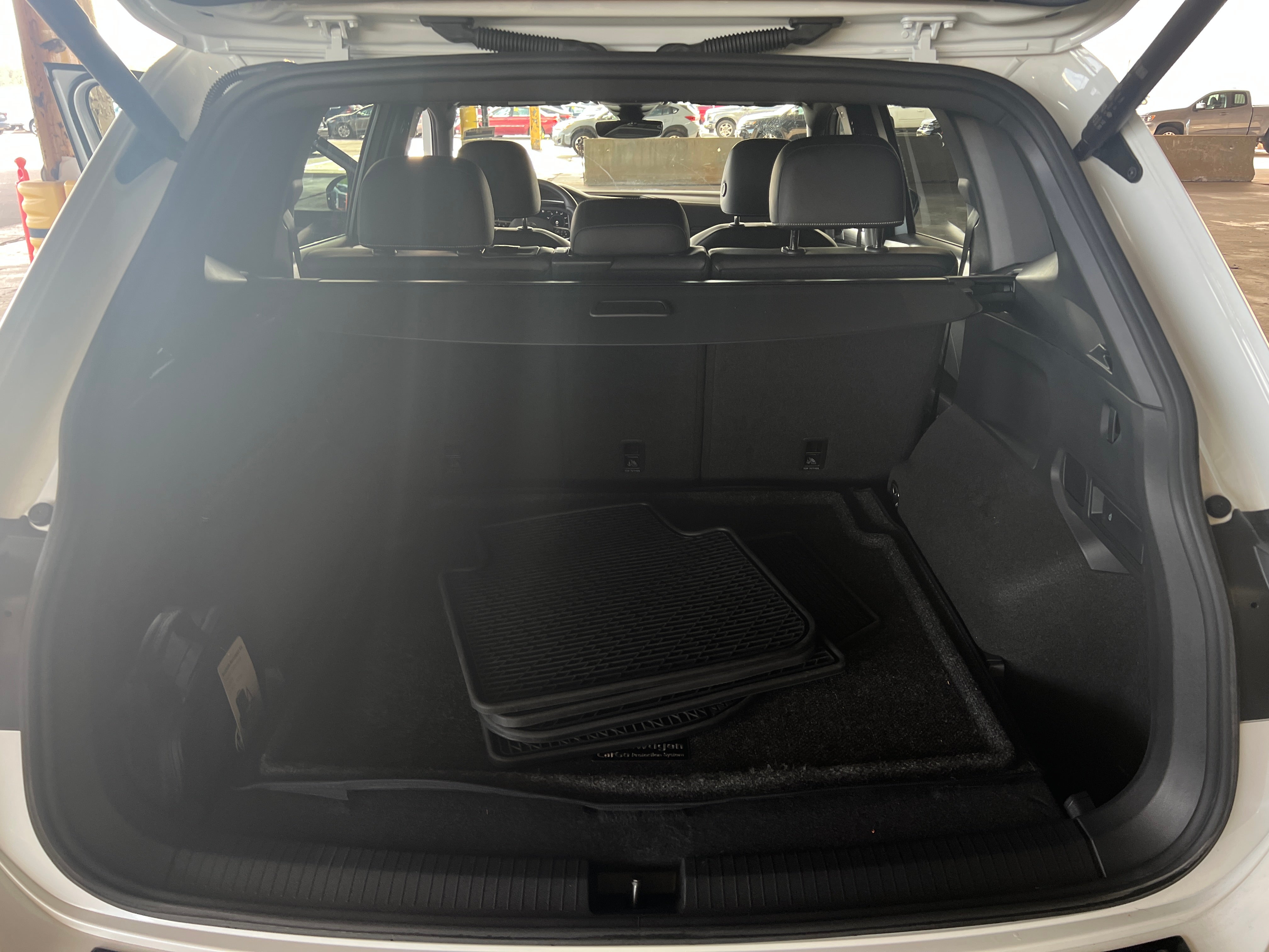 2024 Volkswagen Tiguan SE R-Line 7