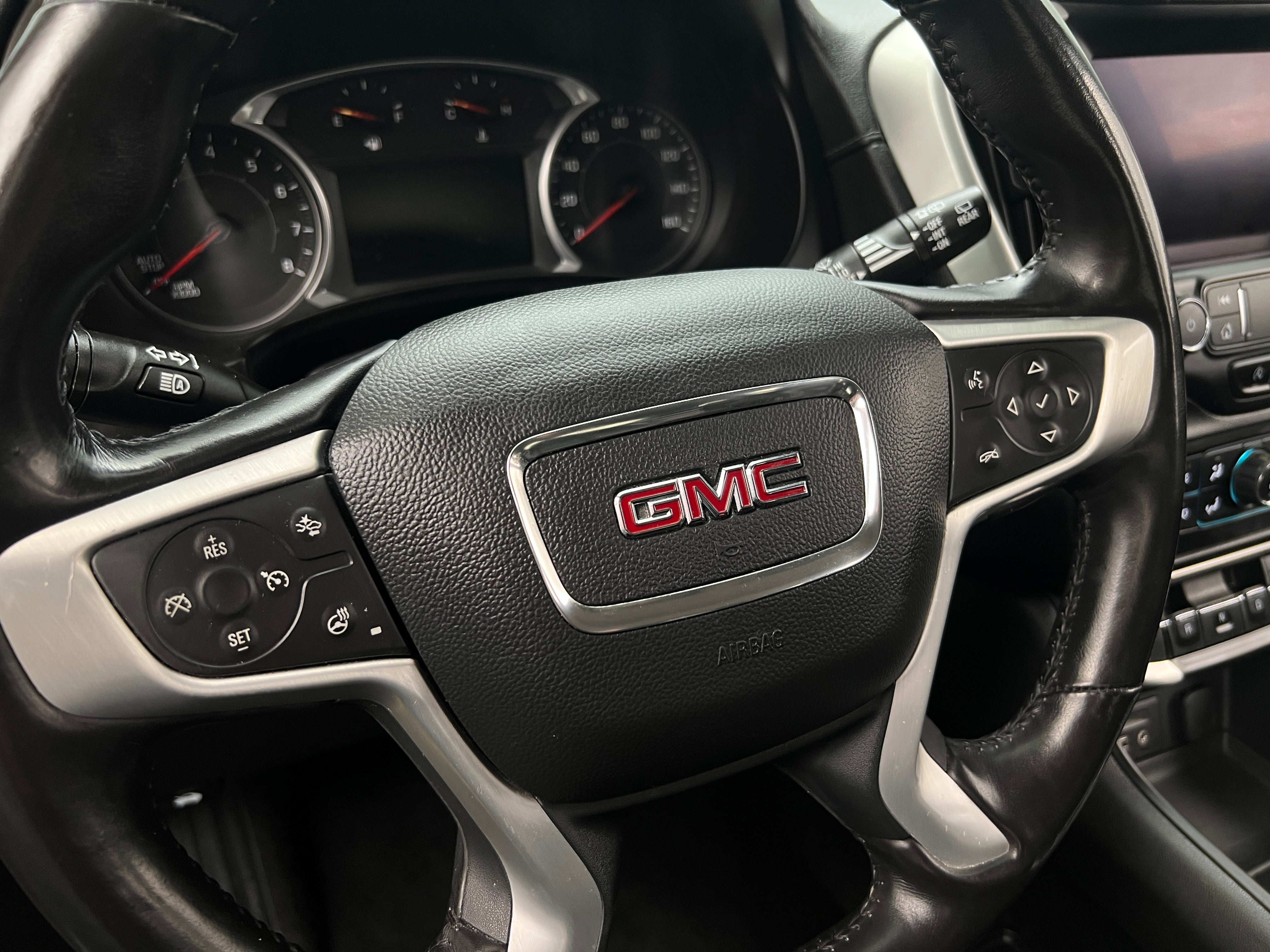 2022 GMC Terrain SLT 4