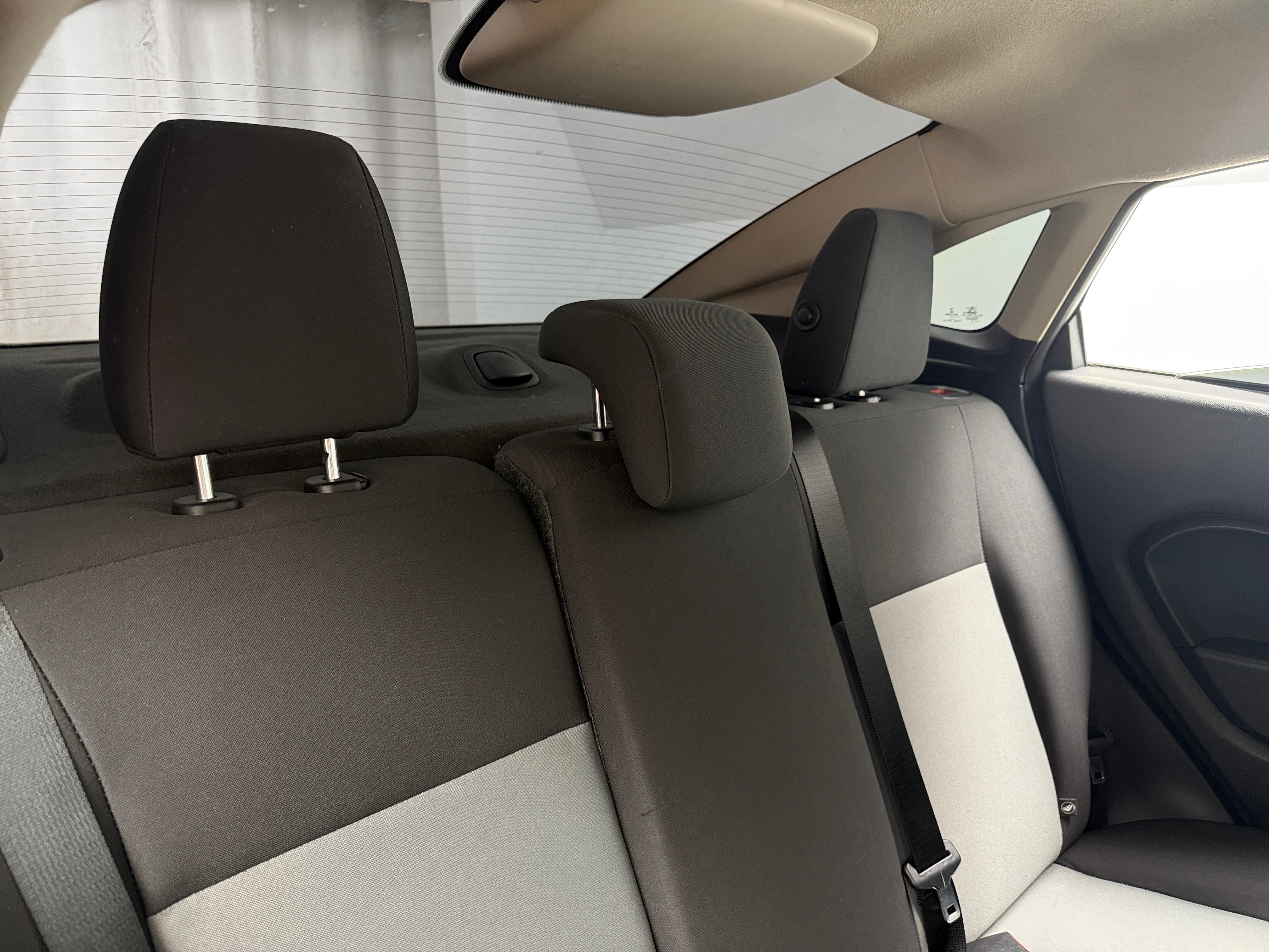 2019 Ford Fiesta S 6