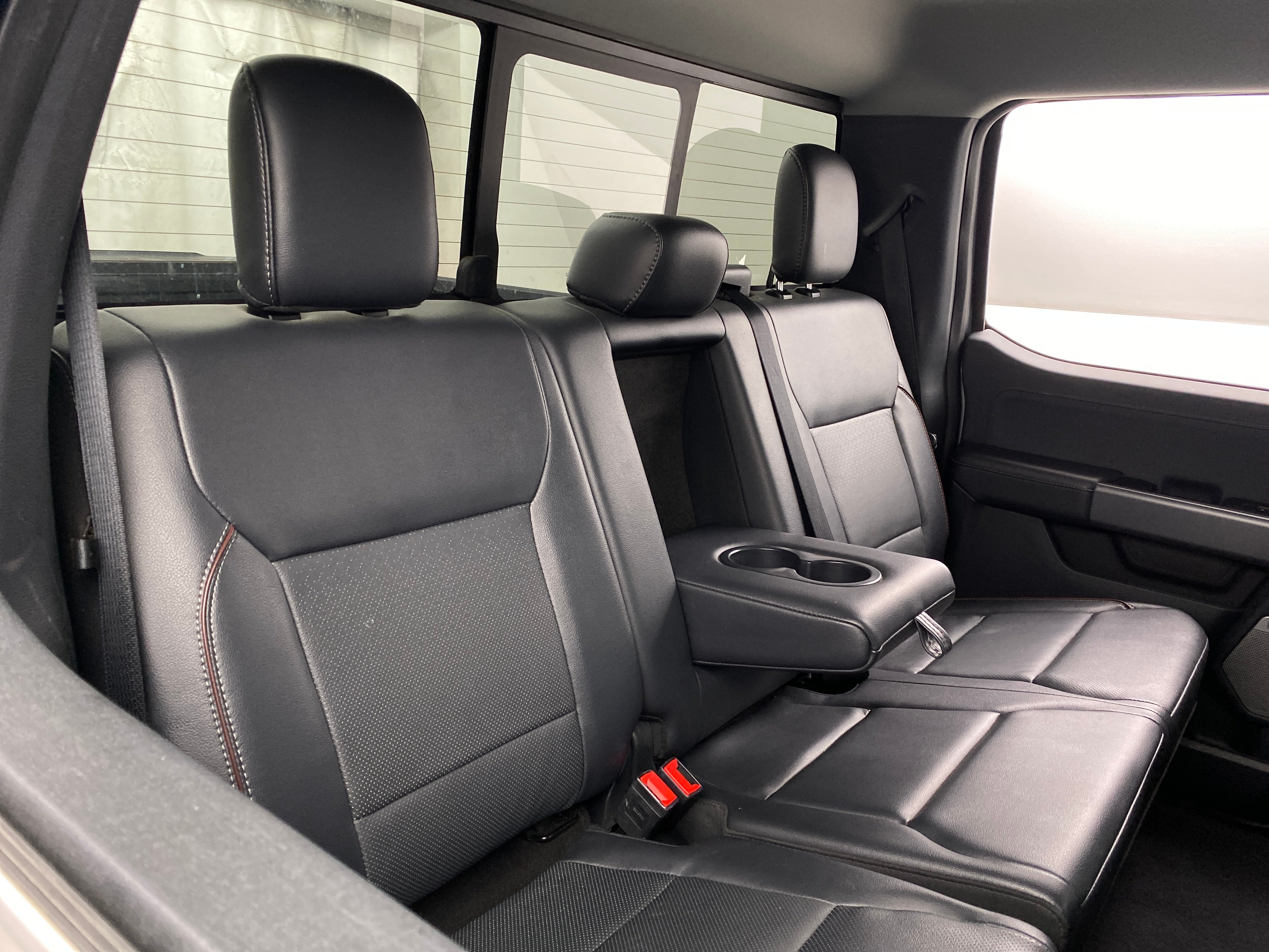 2023 Ford Econoline E-150 5