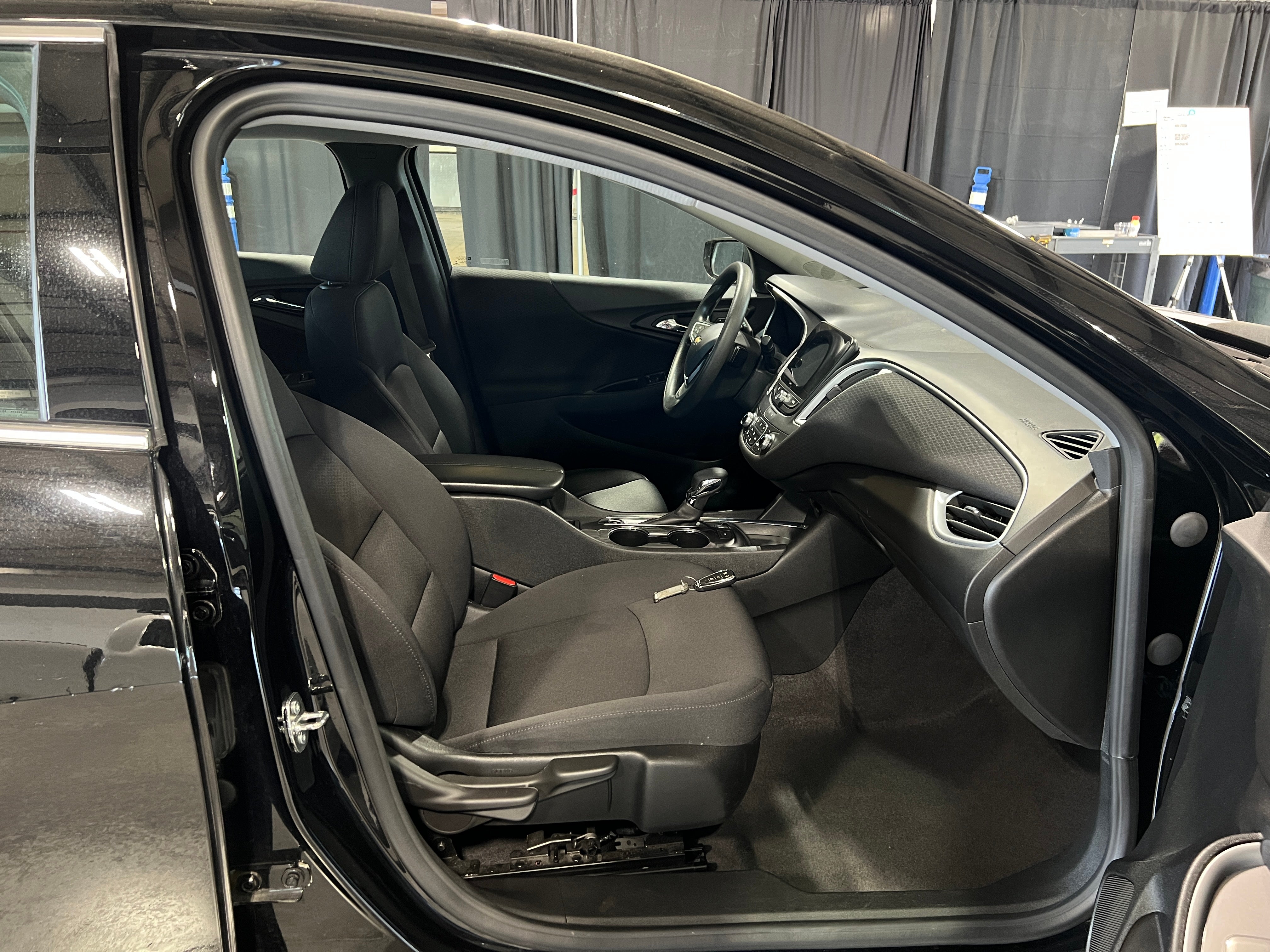 2023 Chevrolet Malibu LT 2