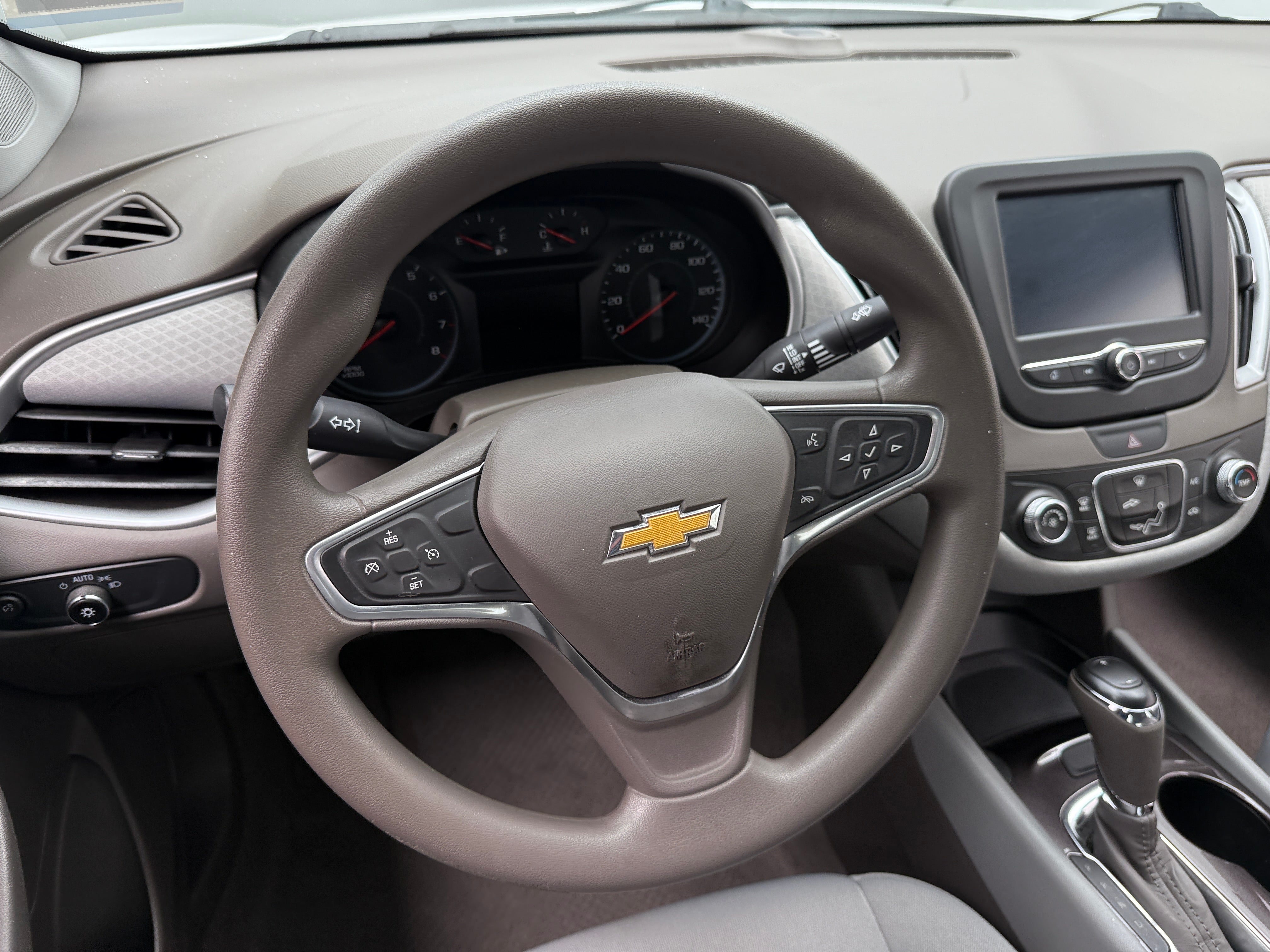 2018 Chevrolet Malibu LS 5