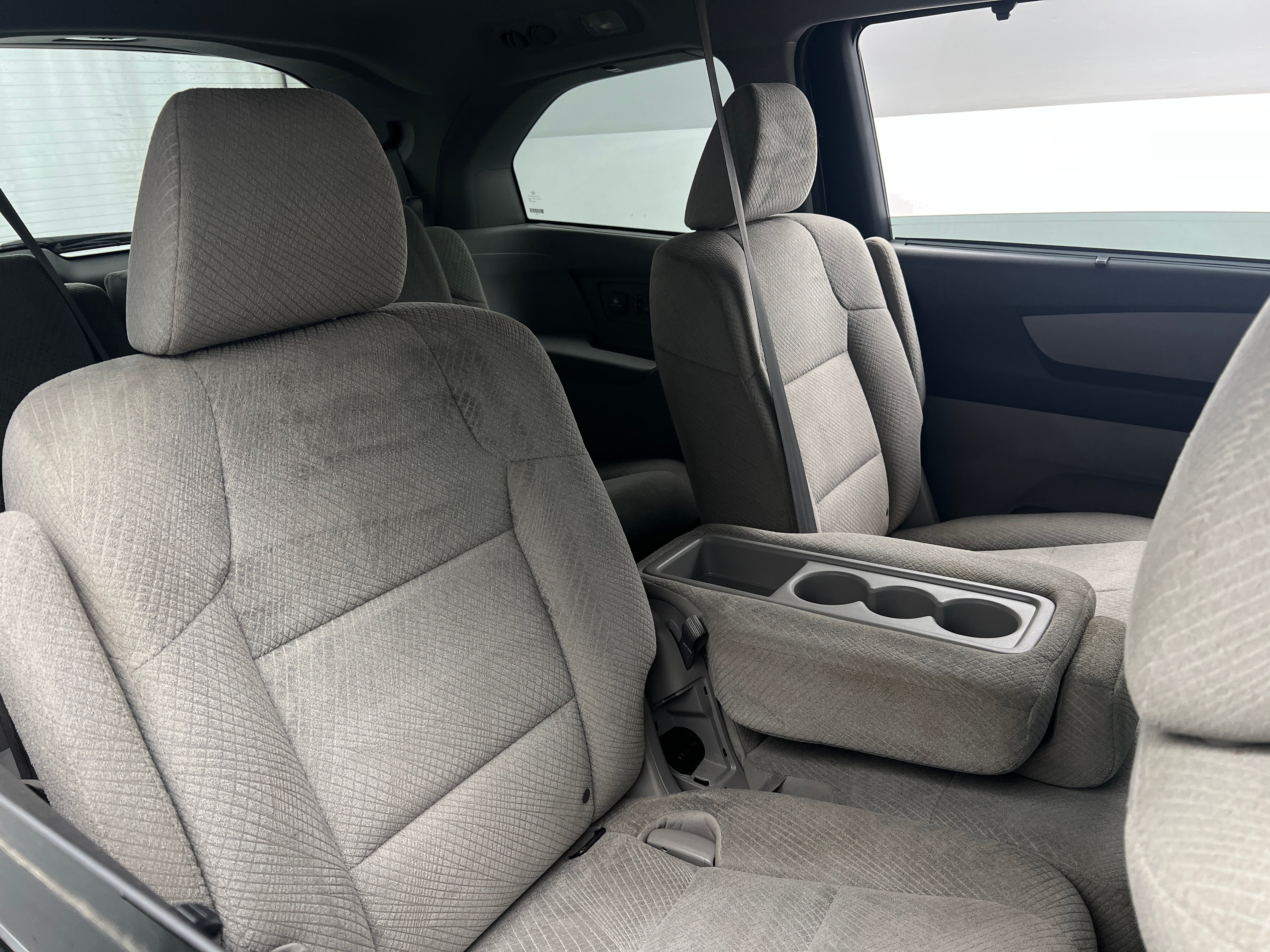 2016 Honda Odyssey SE 6