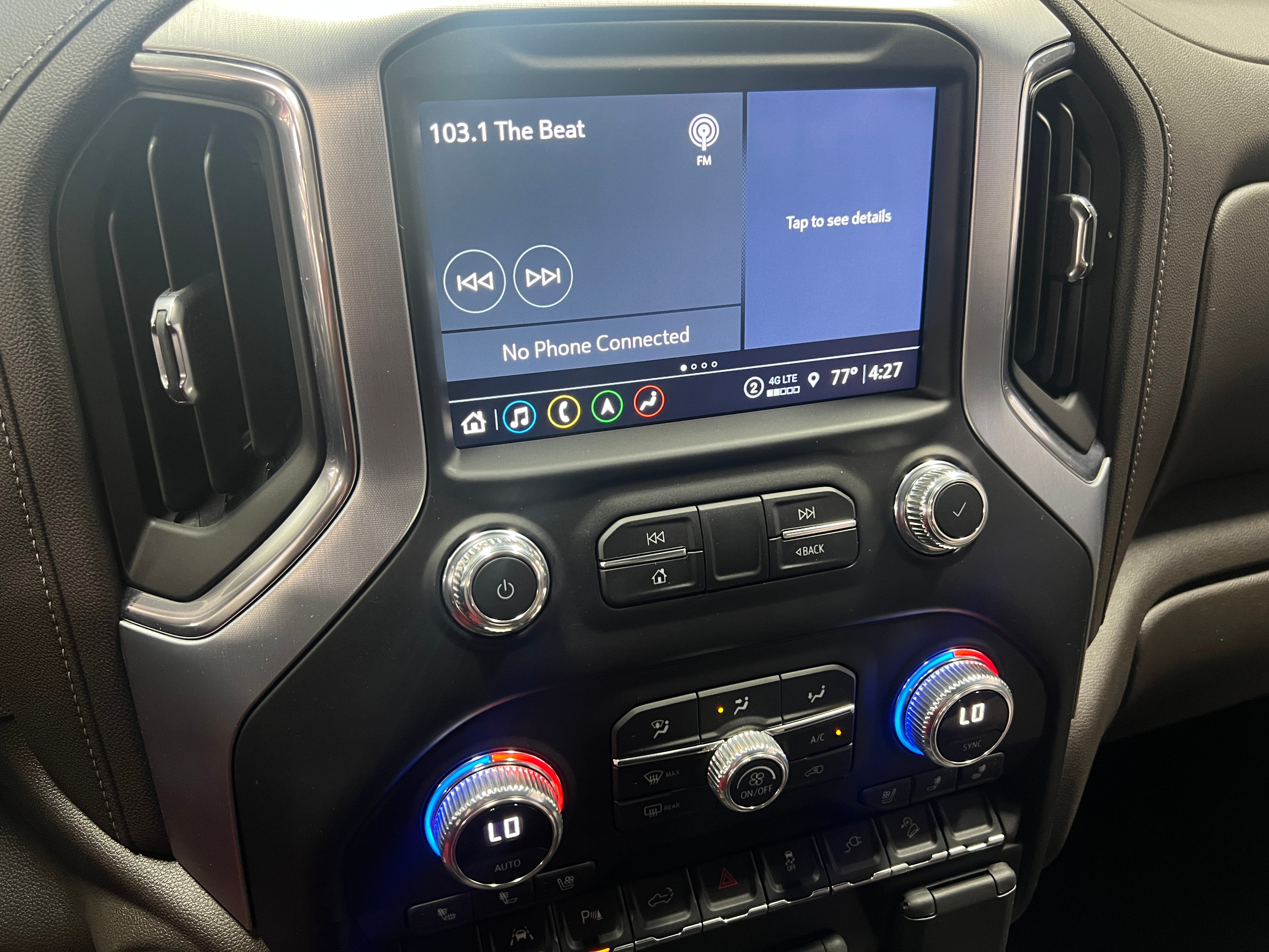 2022 GMC Sierra 1500 SLT 3