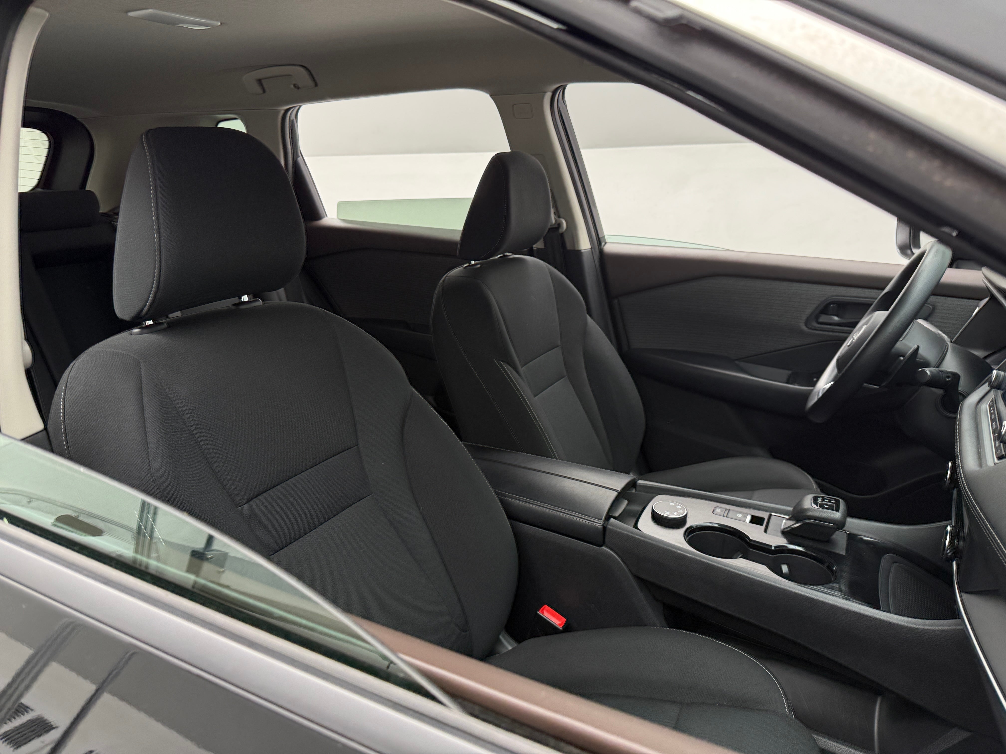 2023 Nissan Rogue S 2