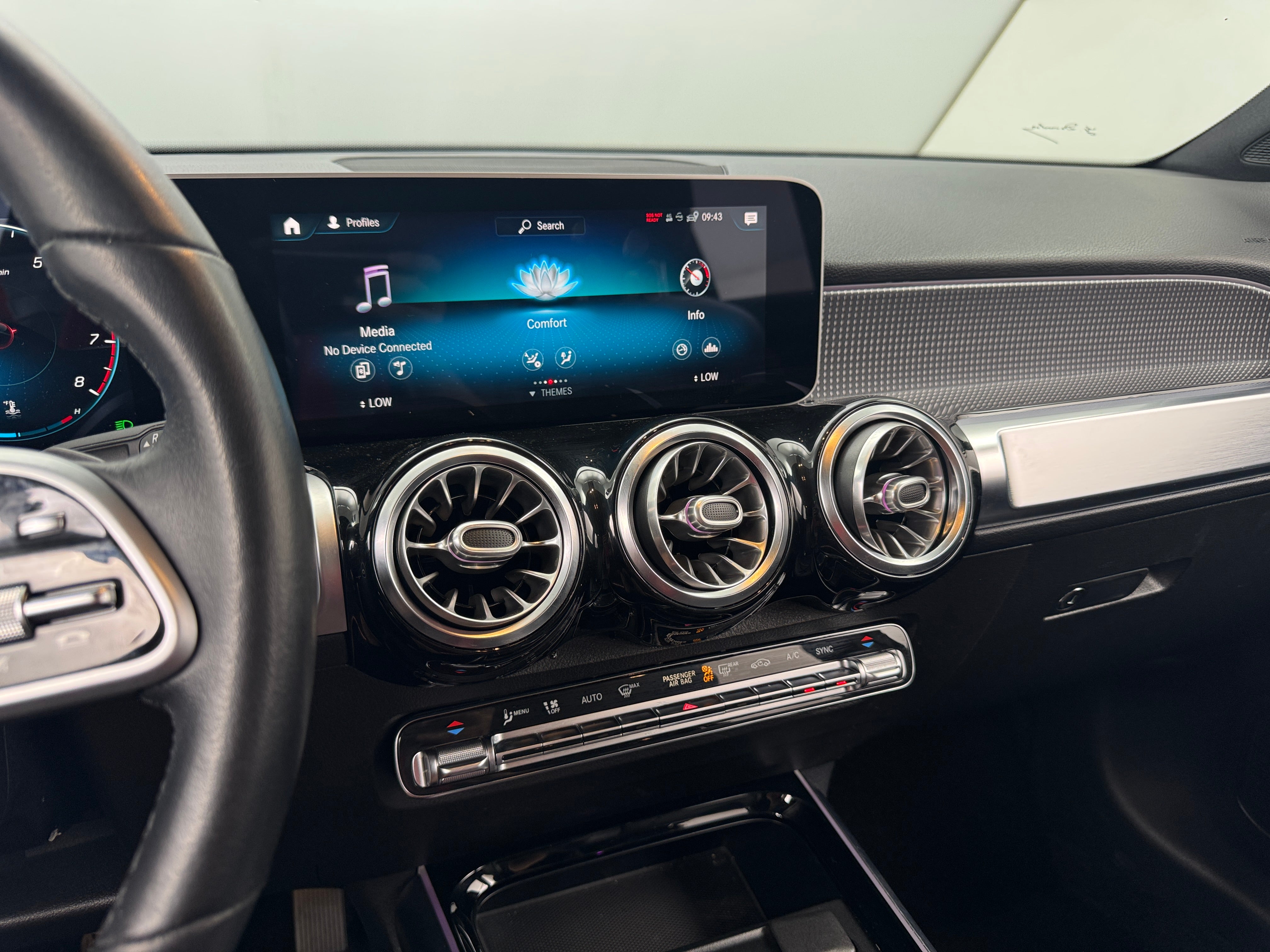 2021 Mercedes-Benz GLB 250 3