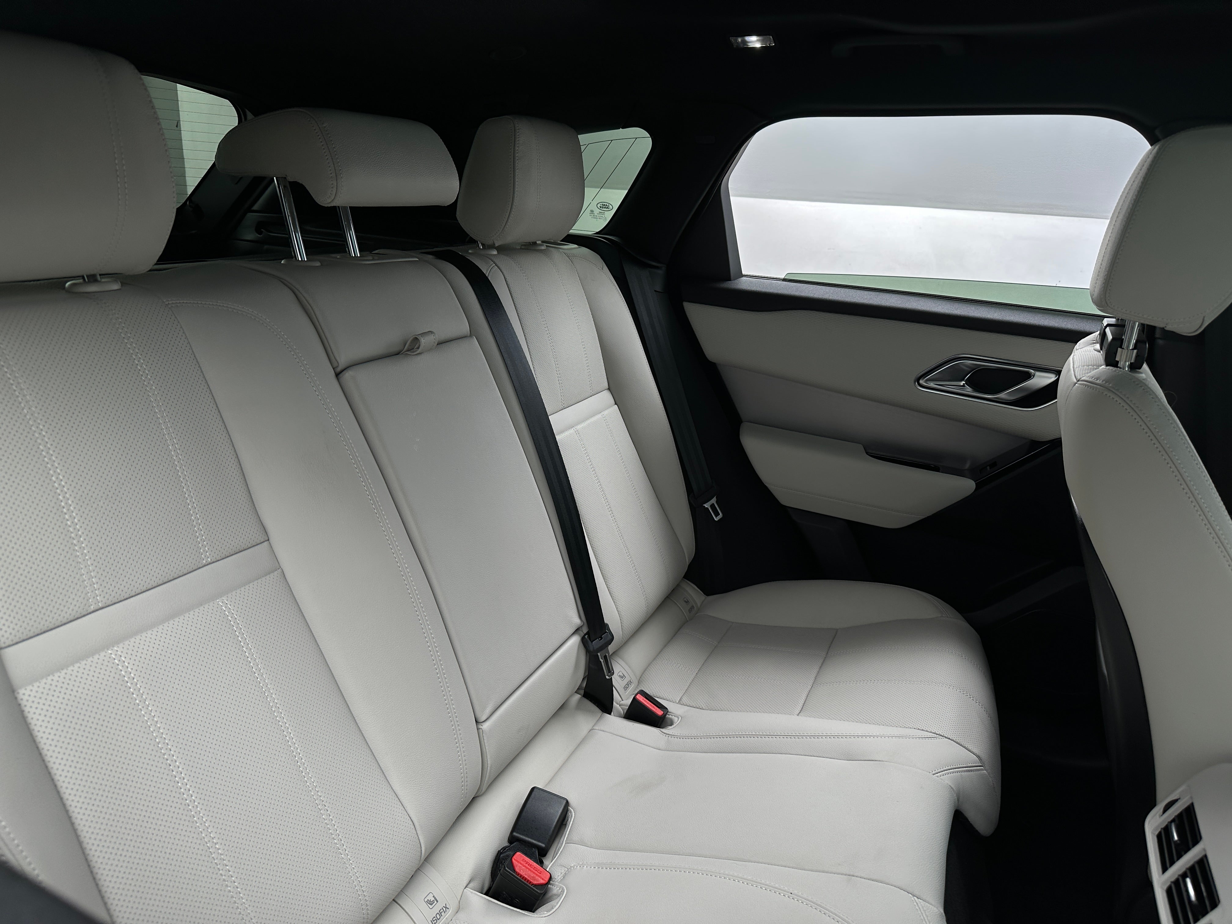 2022 Land Rover Range Rover Velar R-Dynamic S 5
