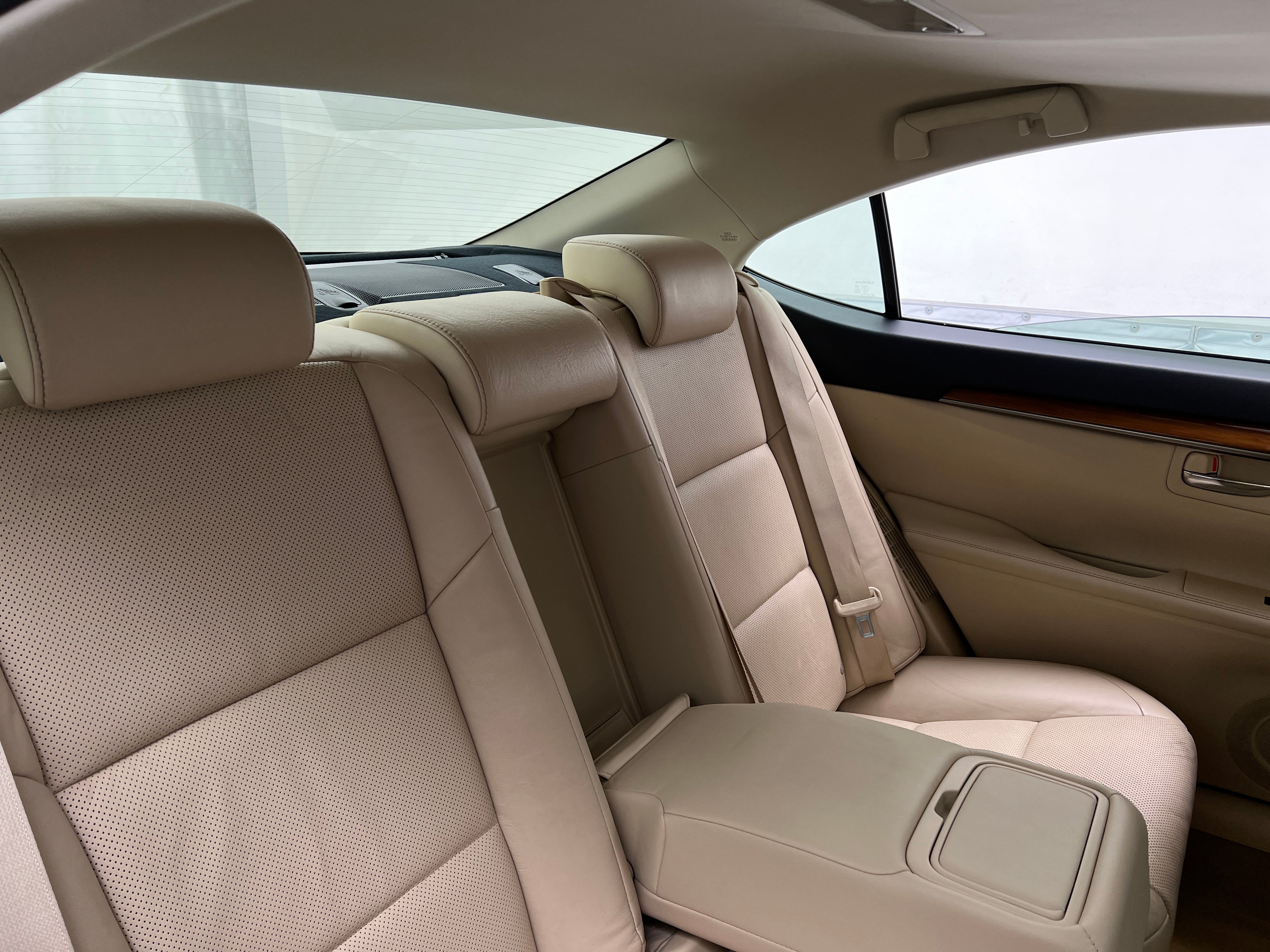 2014 Lexus ES Hybrid 300h 5