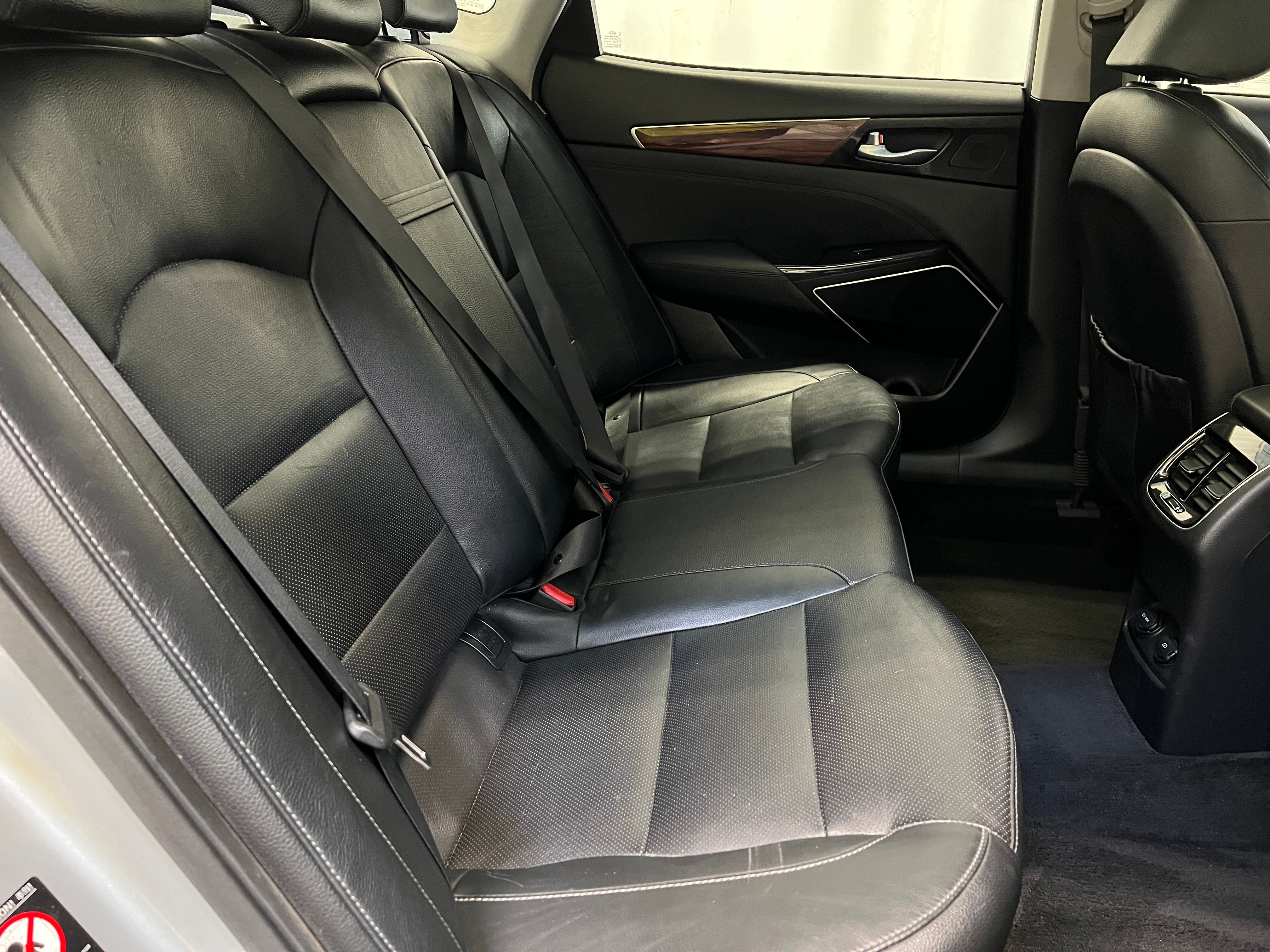 2017 Kia Cadenza Premium 5