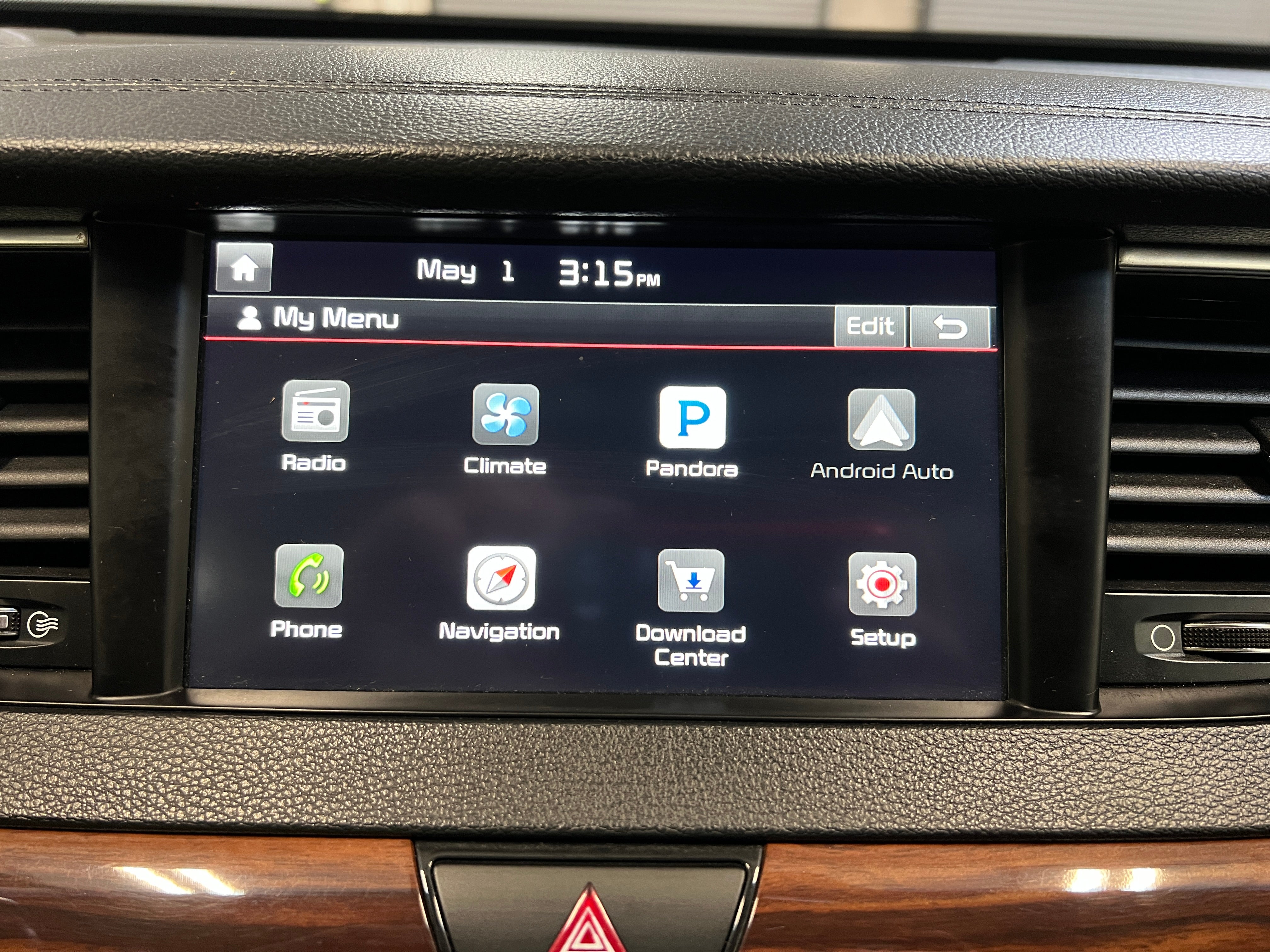 2017 Kia Cadenza Premium 3