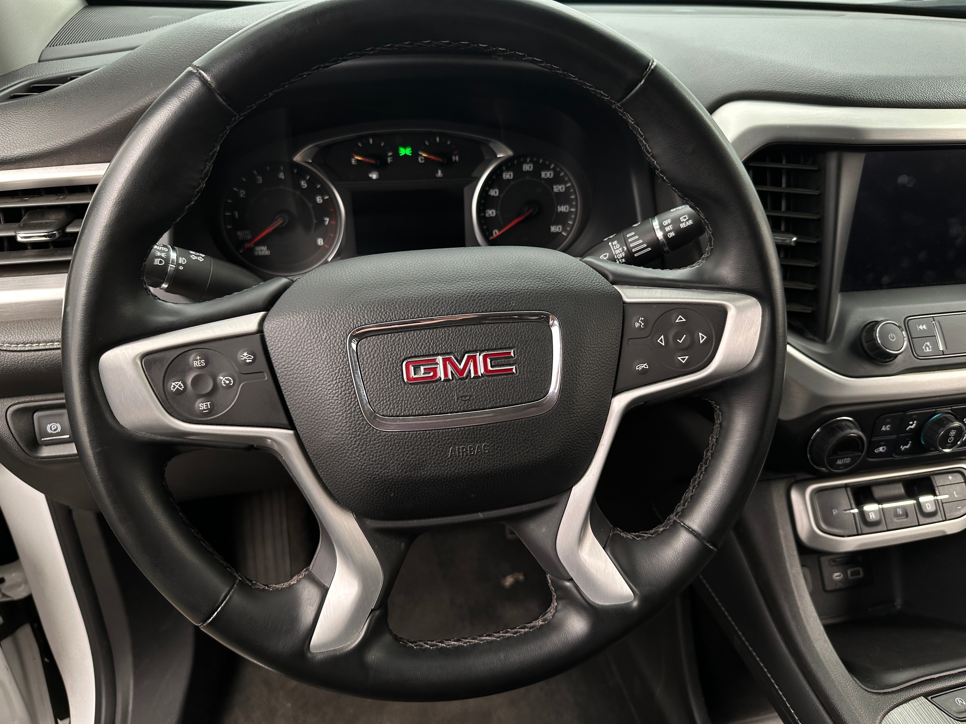 2023 GMC Acadia SLT 5