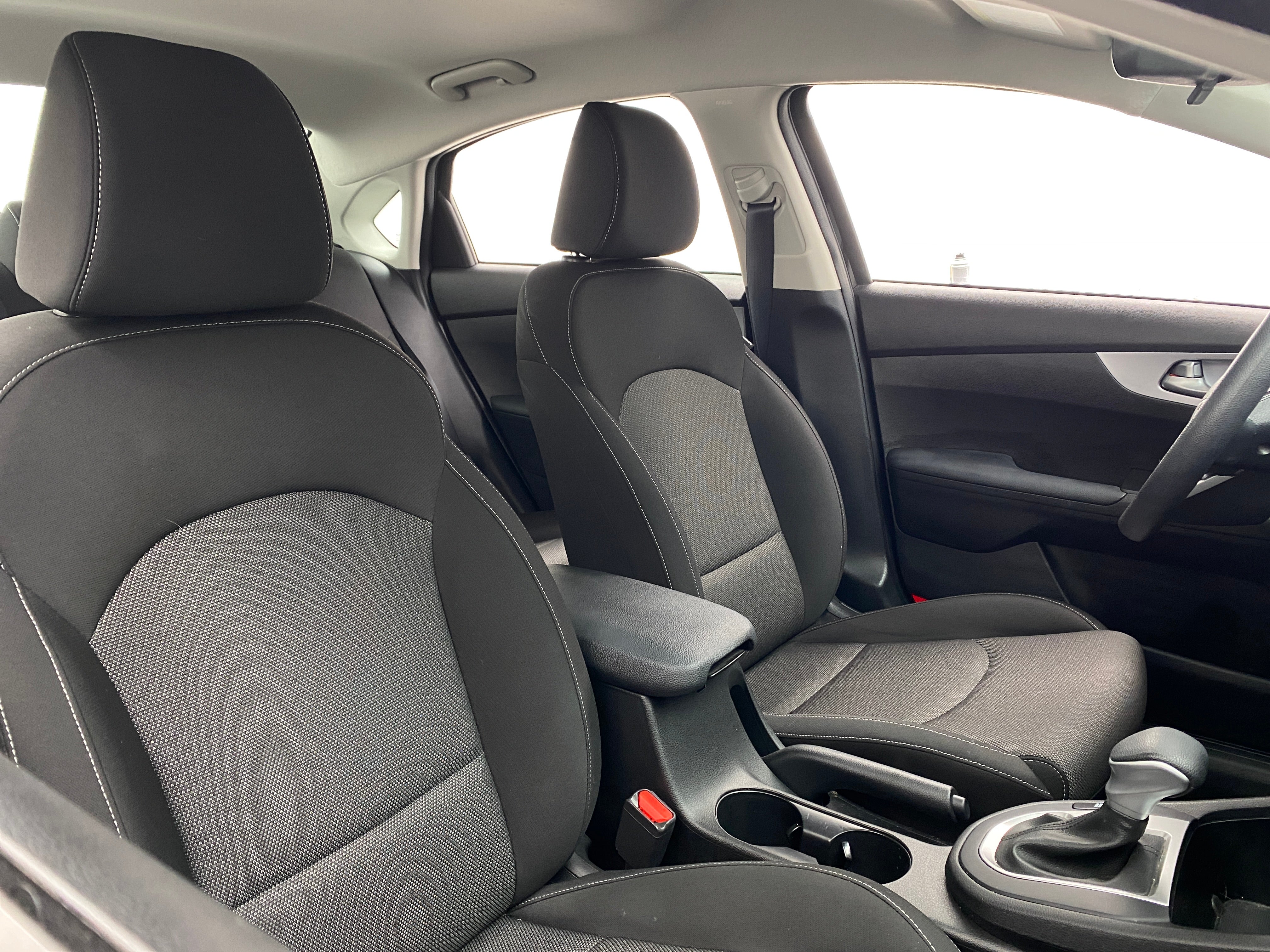 2023 Kia Forte LXS 2