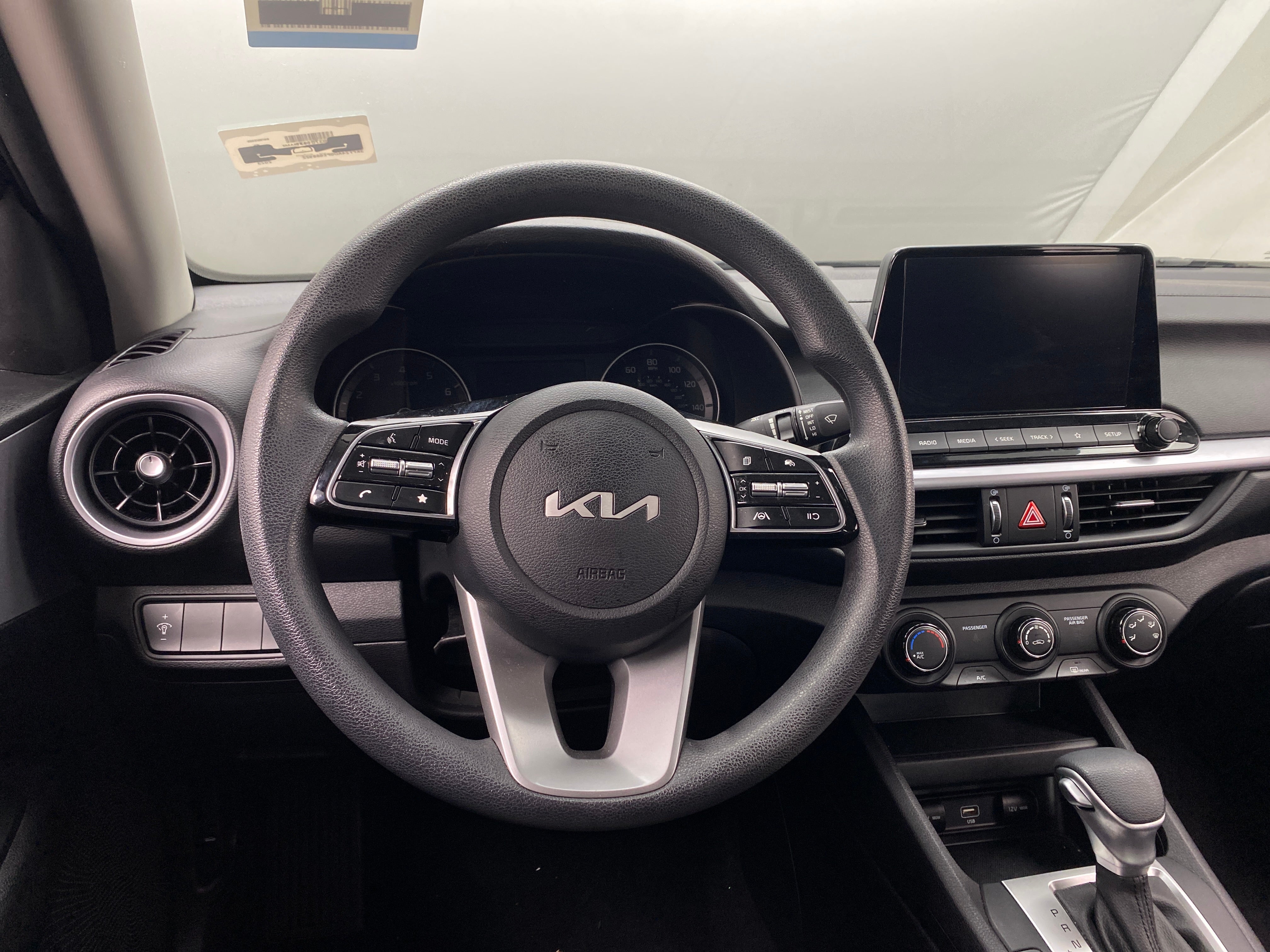 2023 Kia Forte LXS 5