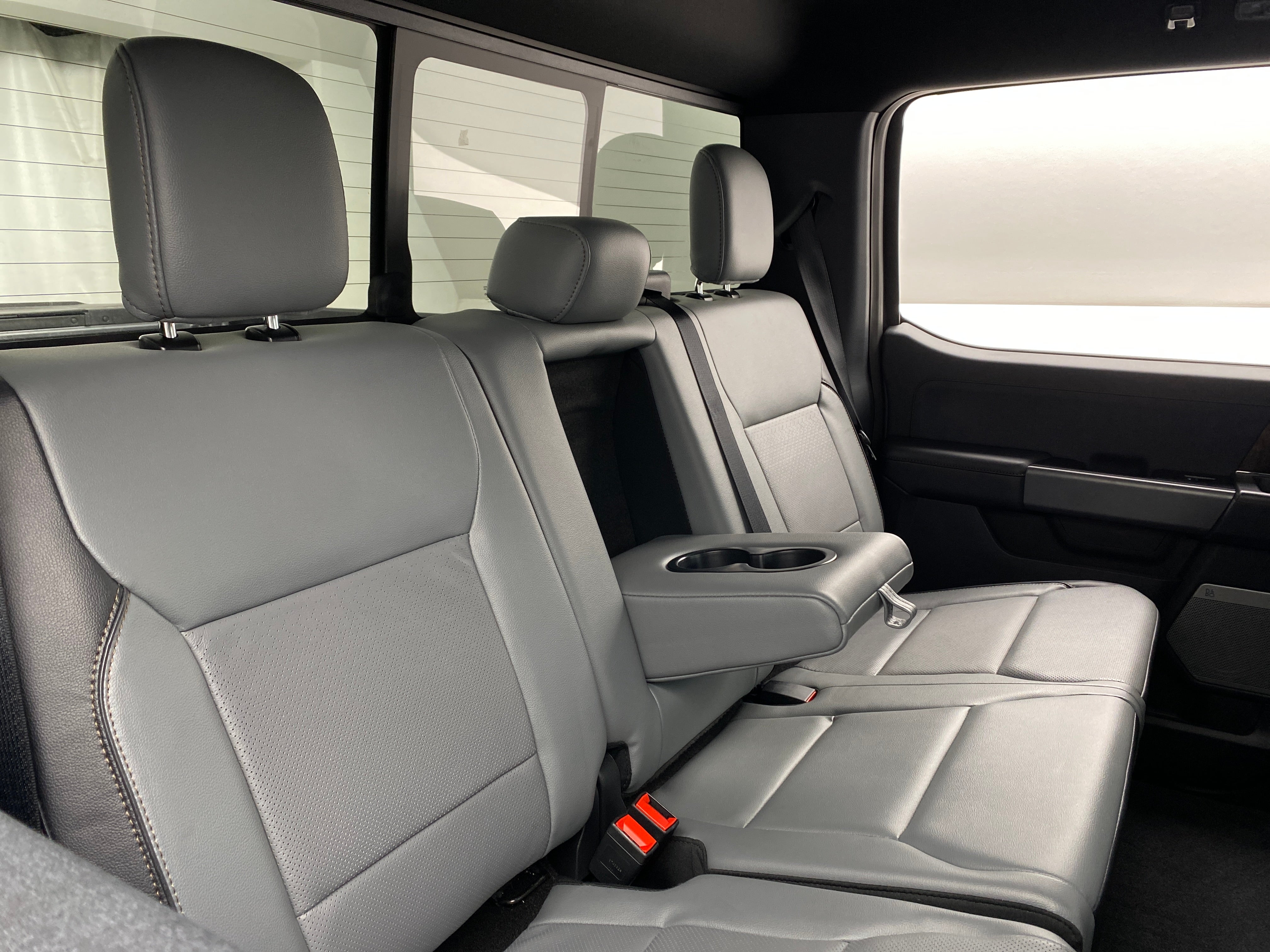 2023 Ford F-150 Lightning Lariat 5