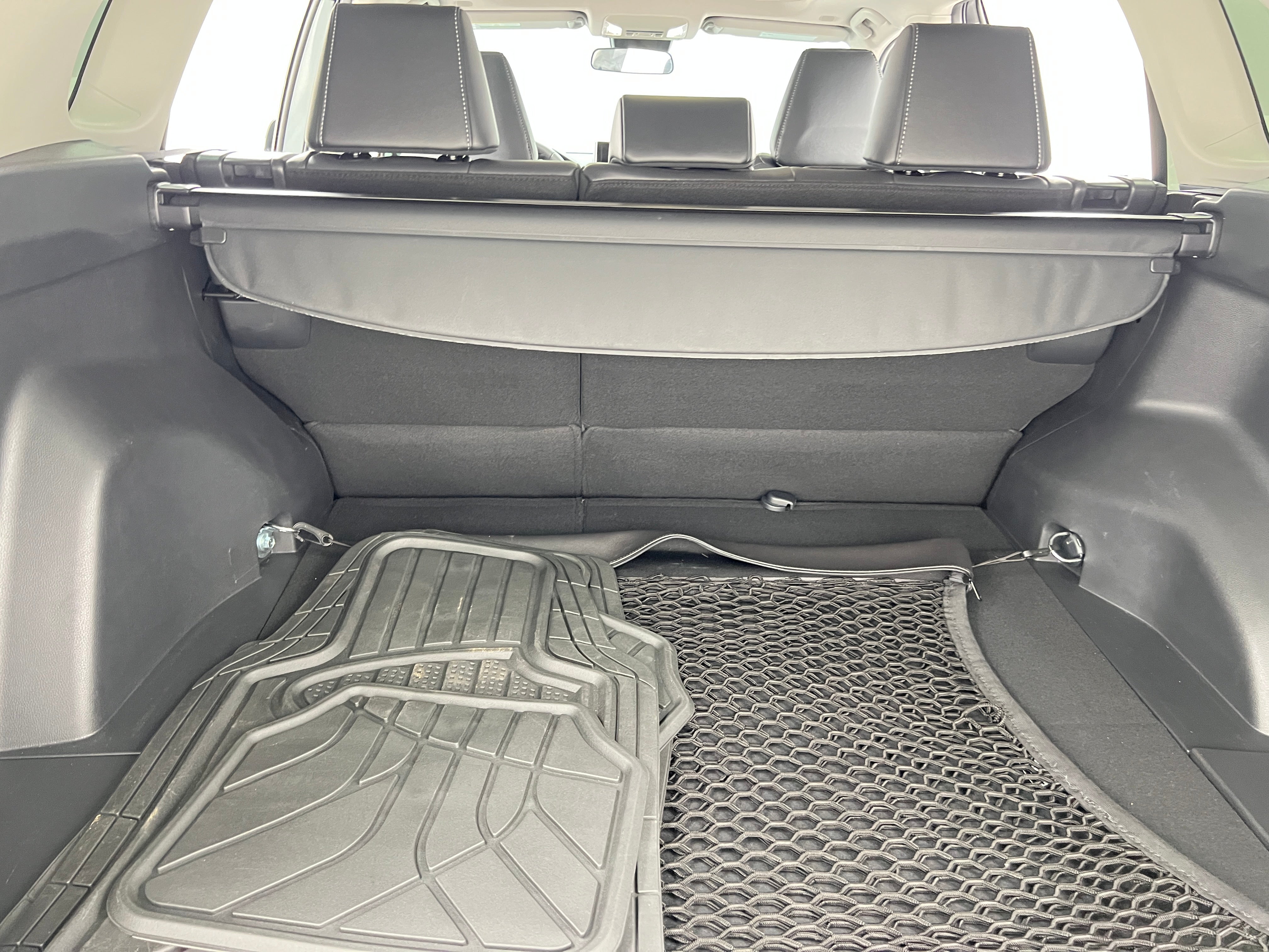 2023 Toyota RAV4 XLE Premium 6