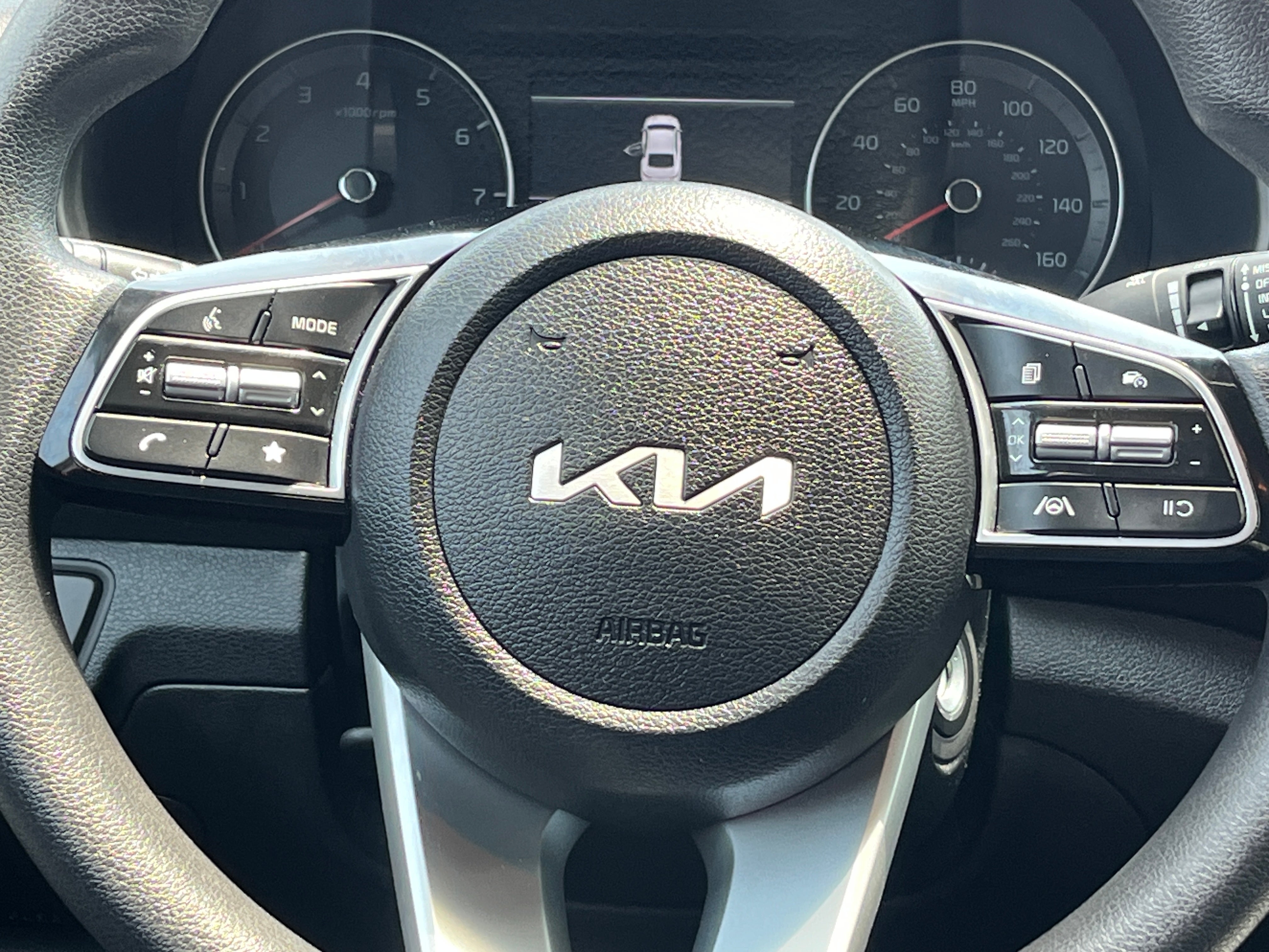 2024 Kia Forte LXS 4