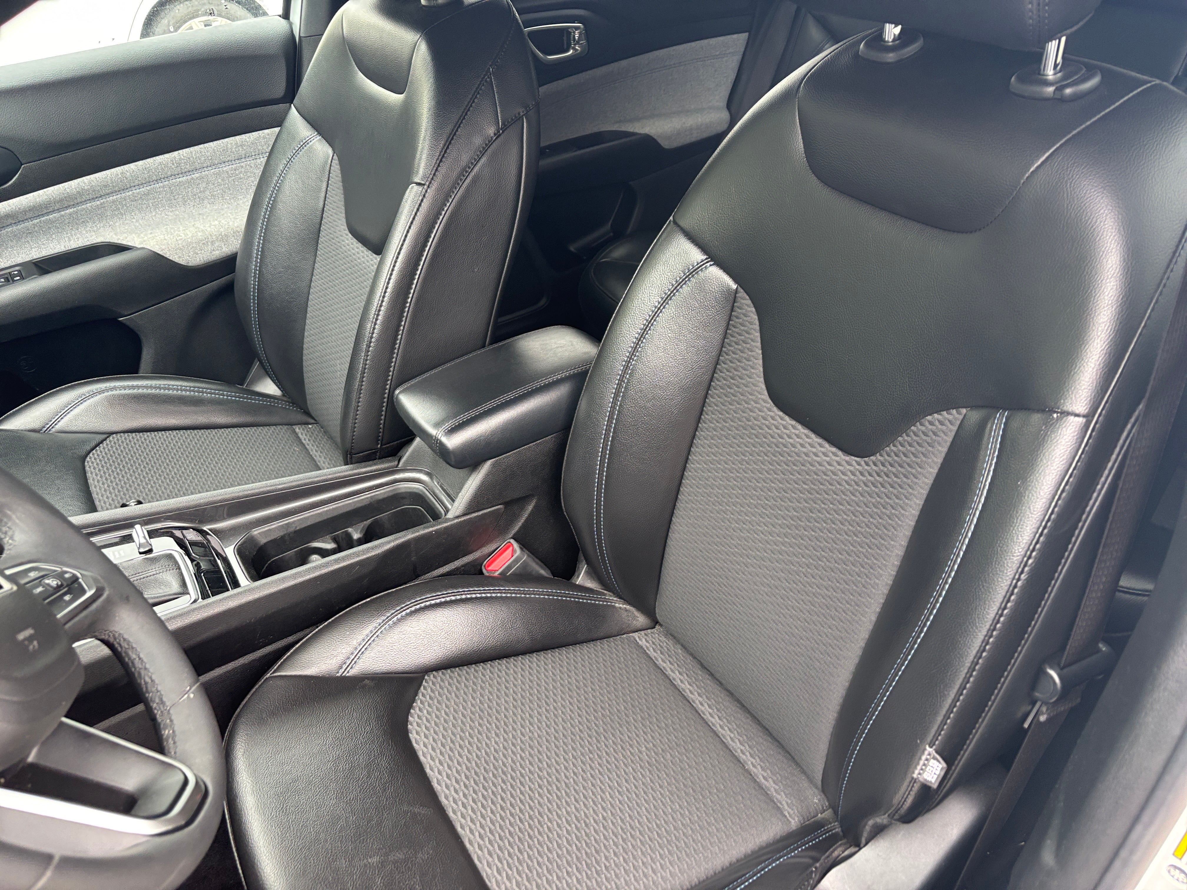 2023 Jeep Compass Latitude 2