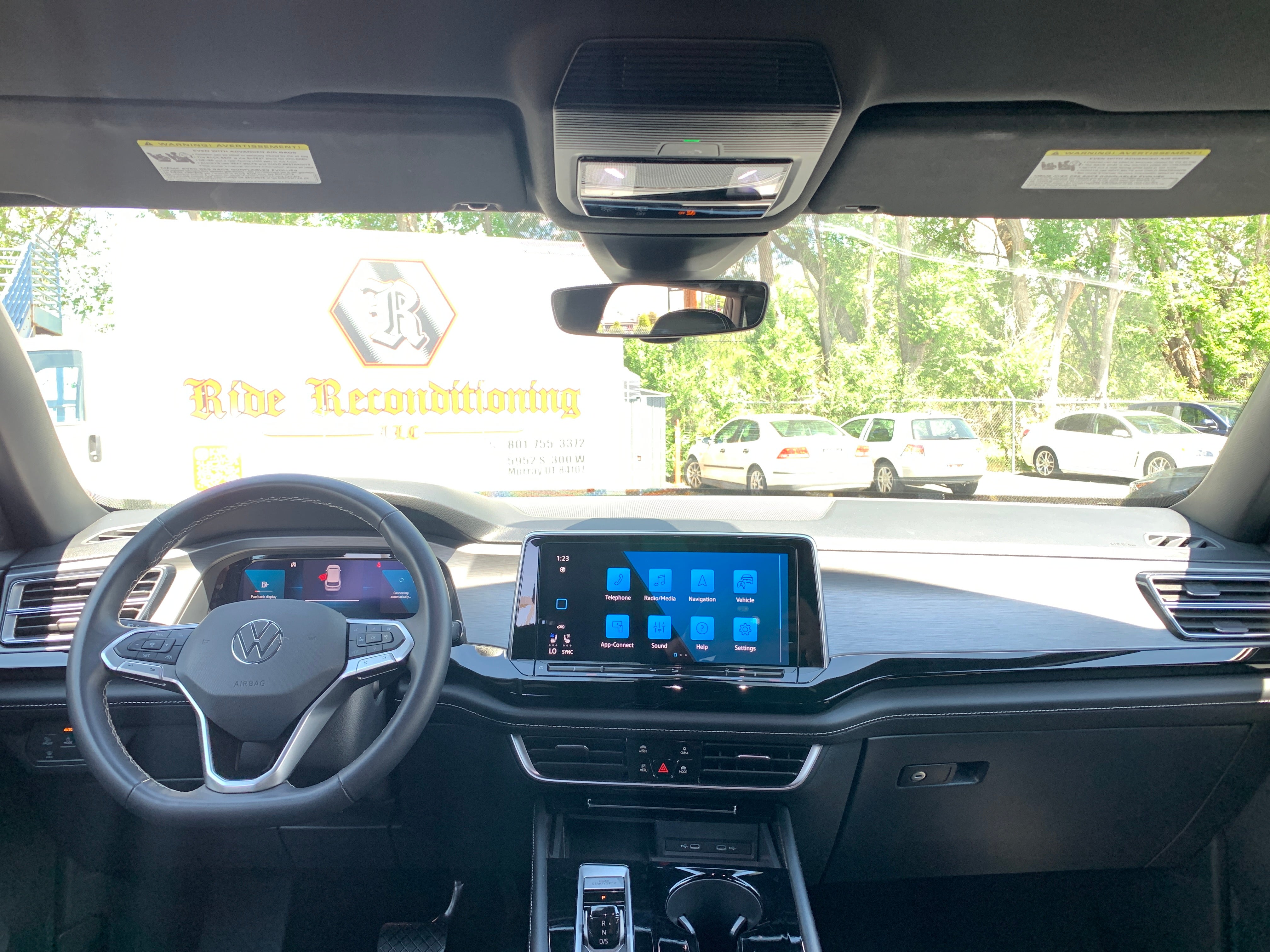 2024 Volkswagen Atlas SE 3