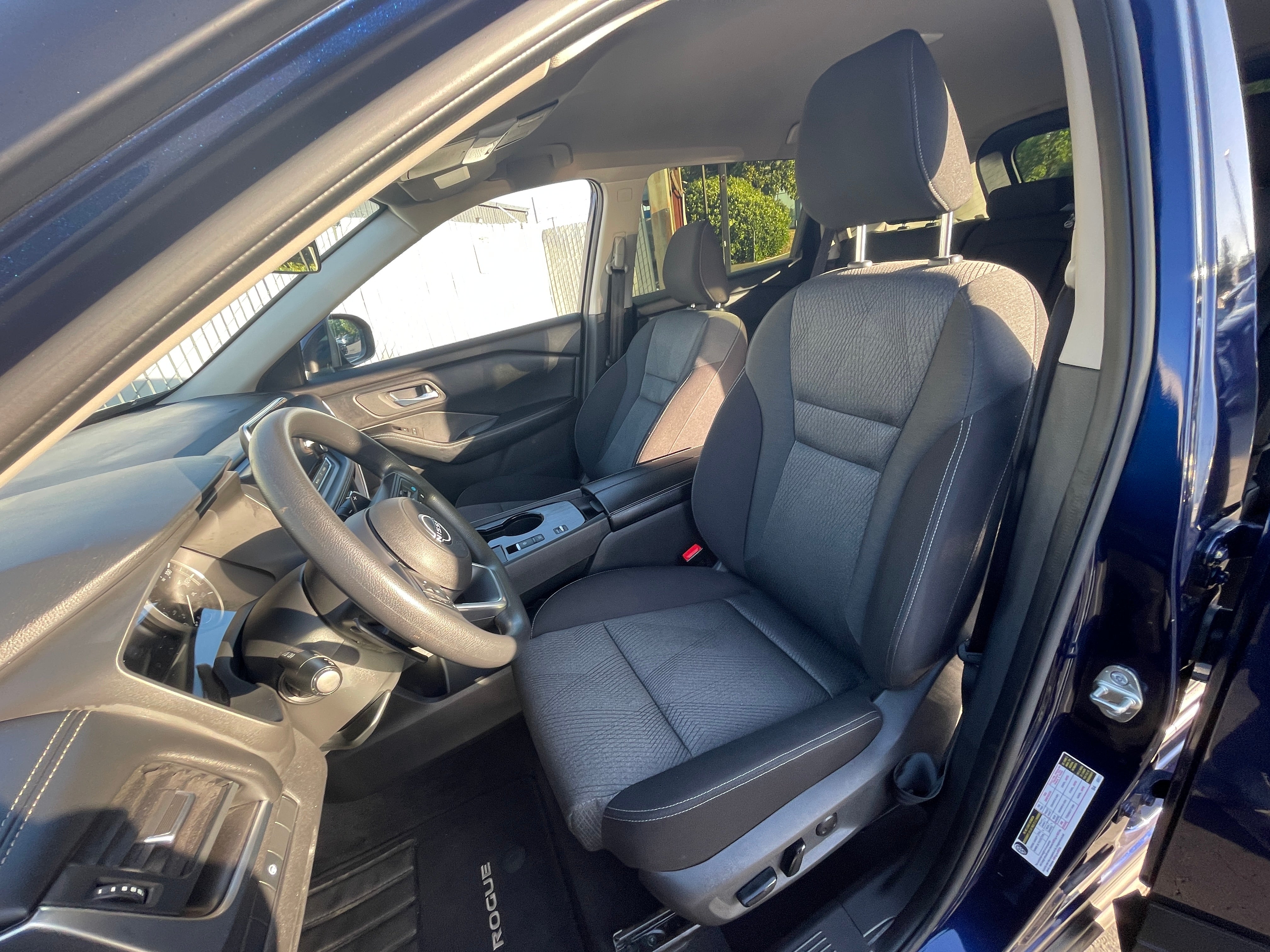 2024 Nissan Rogue SV 2