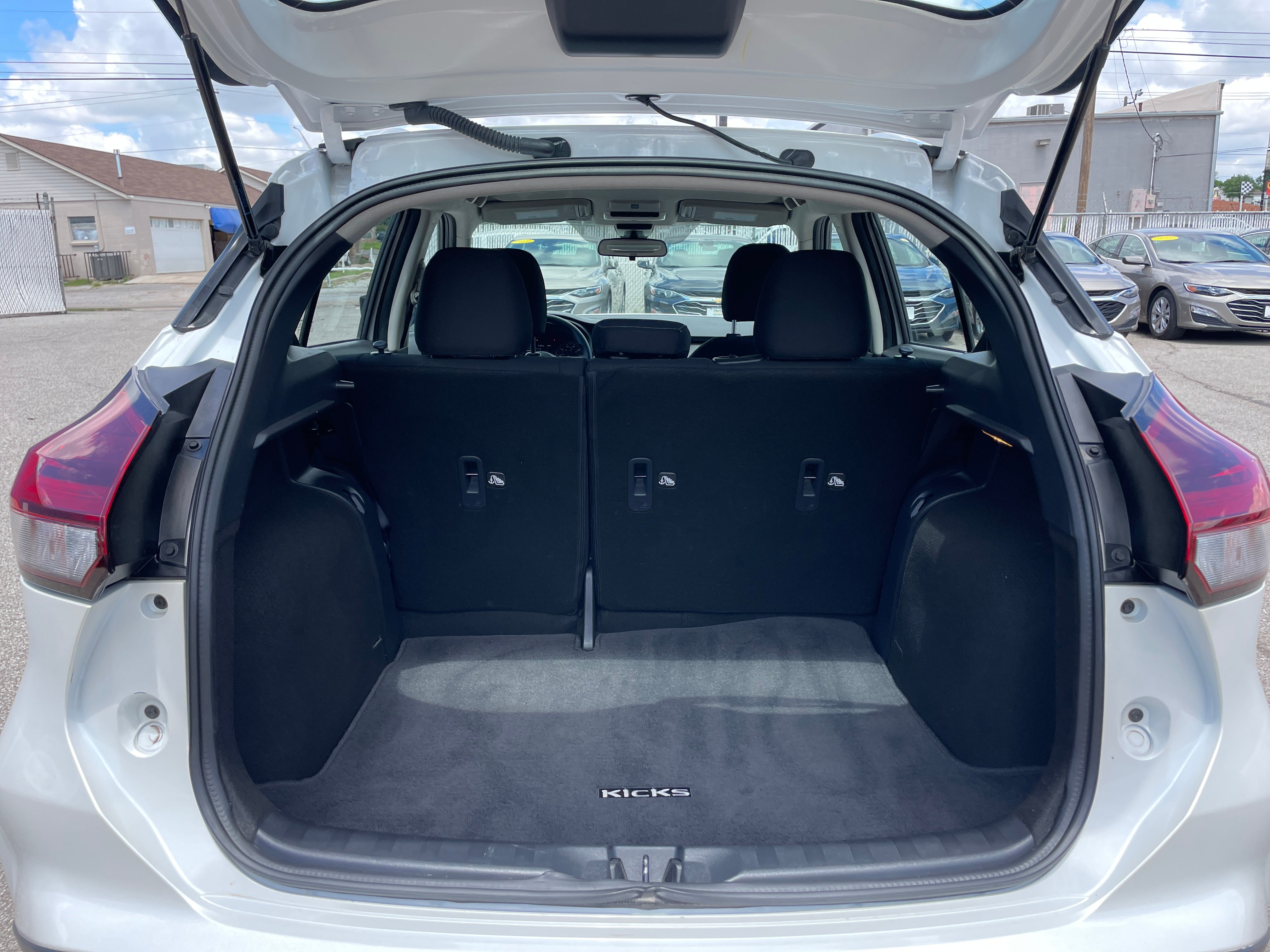 2024 Nissan Kicks SV 6