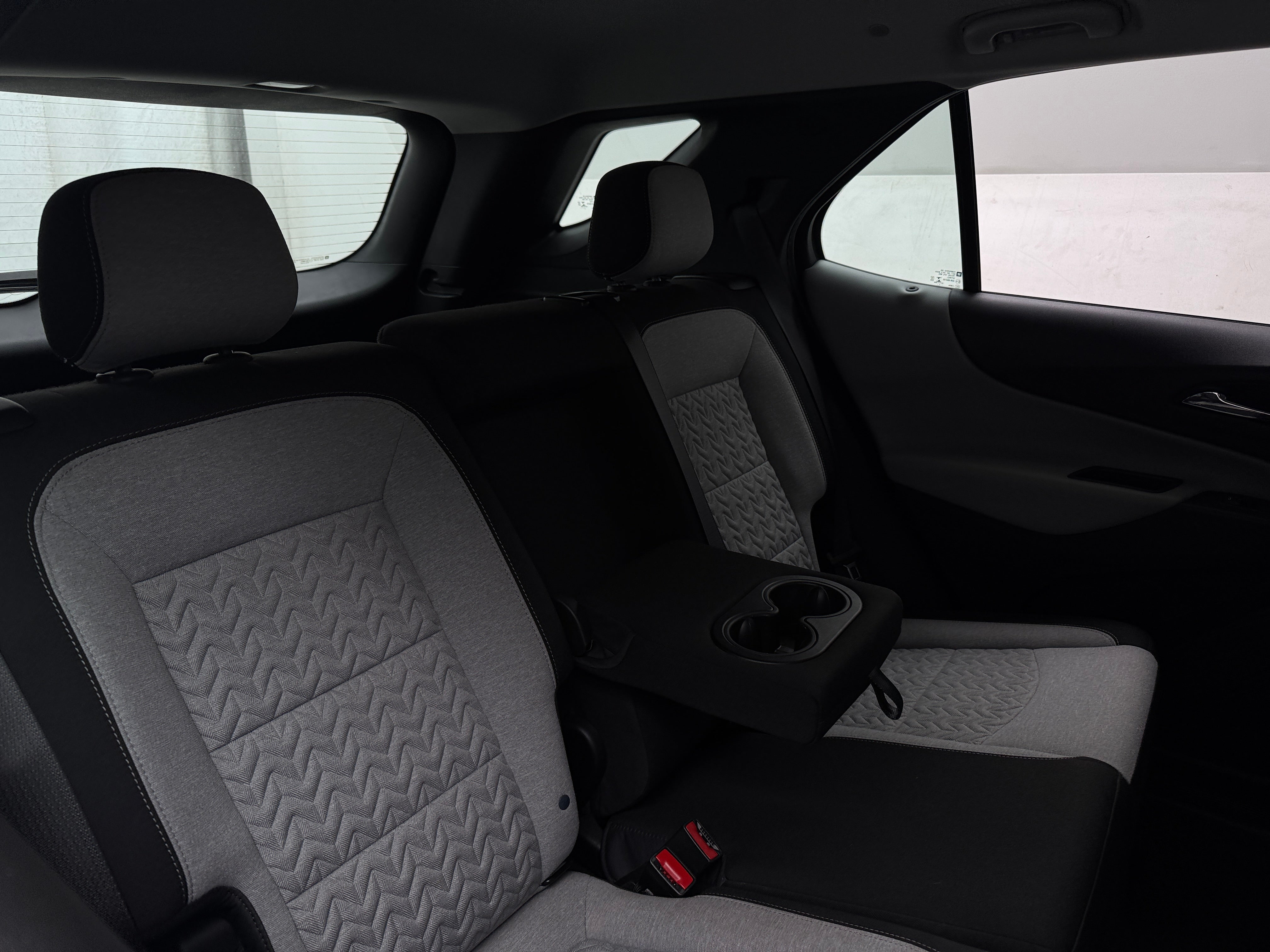 2022 Chevrolet Equinox LS 6